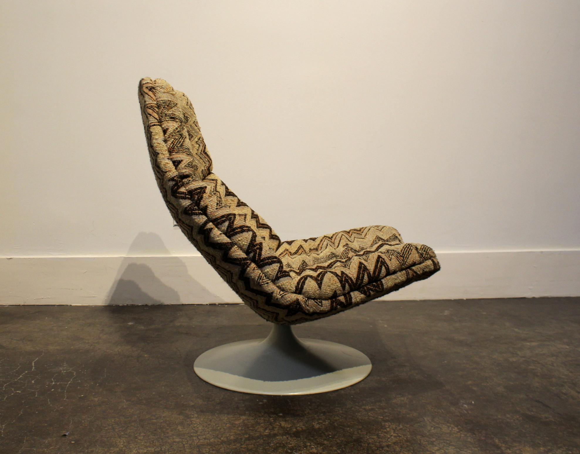 Mid-Century Modern 1970s Artifort Swivel Lounge Chair by Geoffrey Harcourt