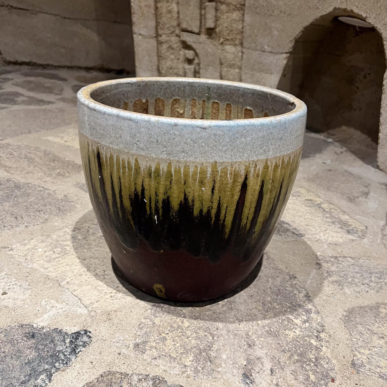 1970s Artisan Planter Pot Lava Drip Glaze Red Green In Good Condition For Sale In Chula Vista, CA