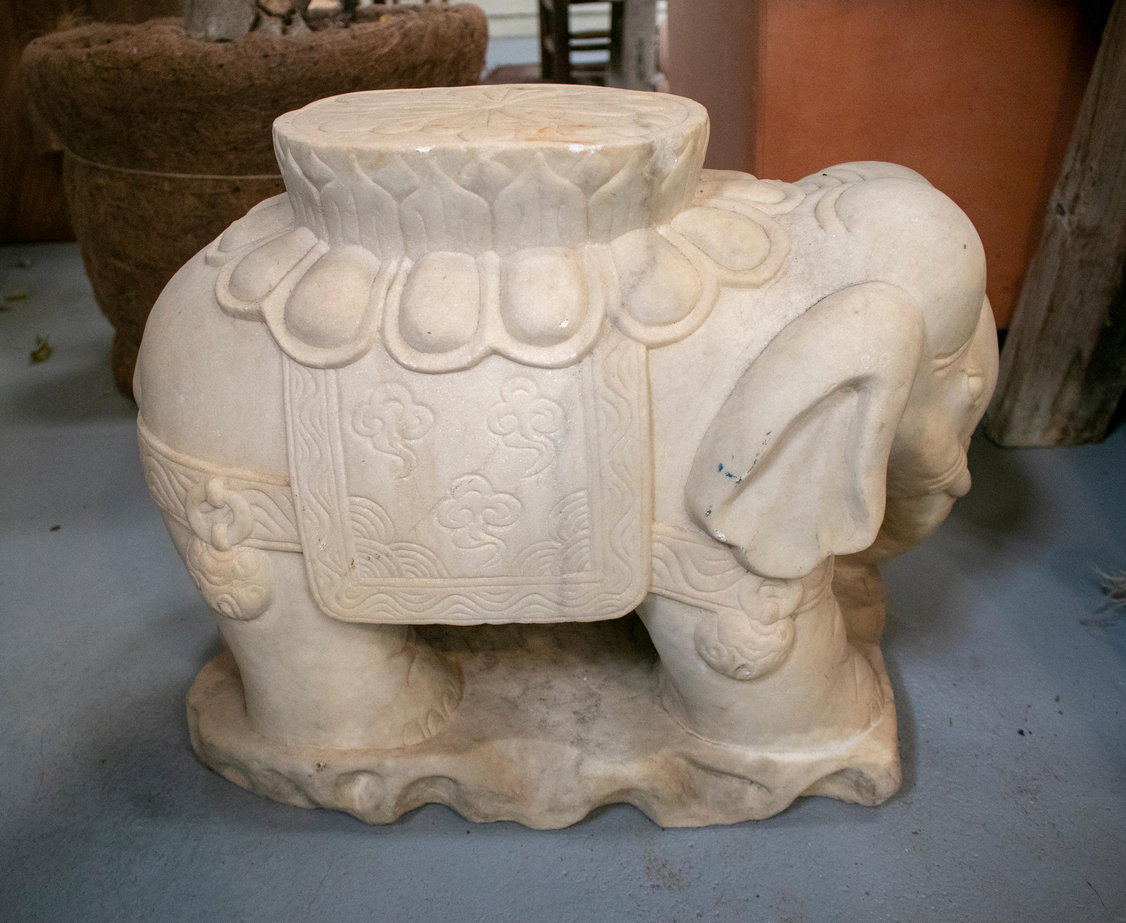 1970s Asian Pair of White Marble Elephants from India 6