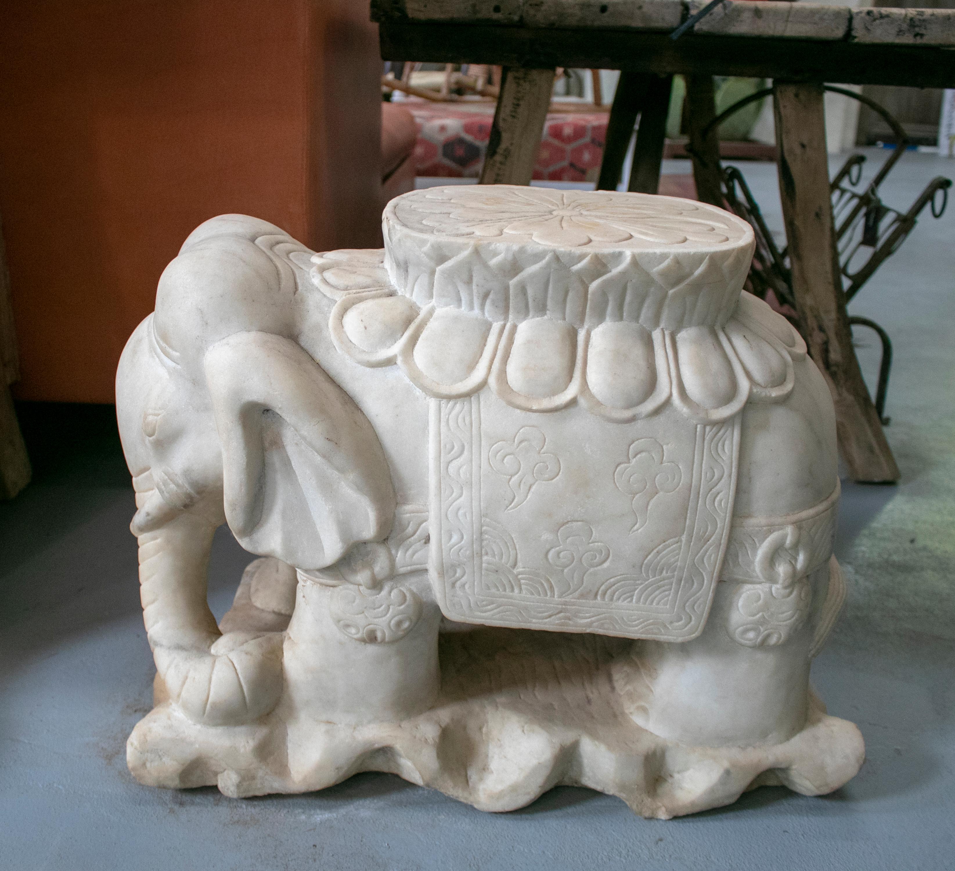 1970s Asian Pair of White Marble Elephants from India 1