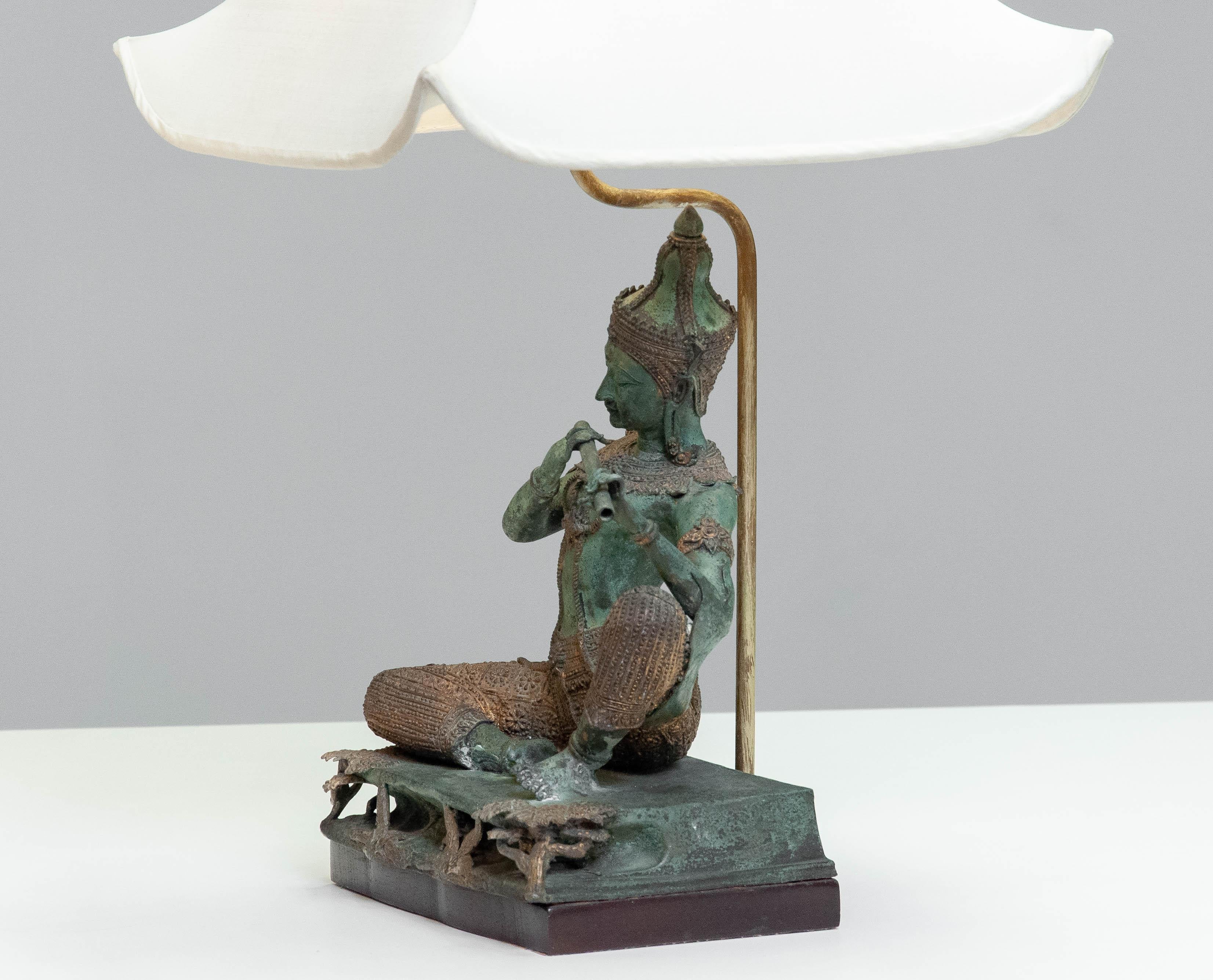 1970s Asian Vintage Table Lamps with Bronze / Gild Statues of Phra Aphai Mani For Sale 3