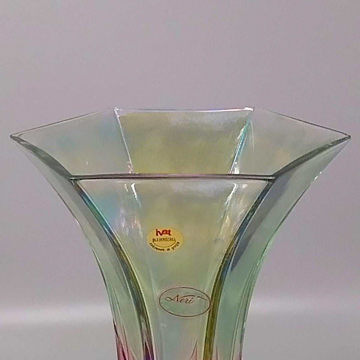 Exquisite handgefertigte grüne und rosa Vase von Neri aus Kristall aus den 1970er Jahren. im Zustand „Hervorragend“ im Angebot in Milano, IT