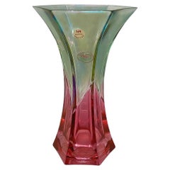Exquisito jarrón artesanal verde y rosa de Neri en cristal de los años 70.