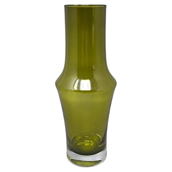 1970s Astonishing Green Vase #1376 by Tamara Aladin Vase for Riihimaki/Riihimaen For Sale