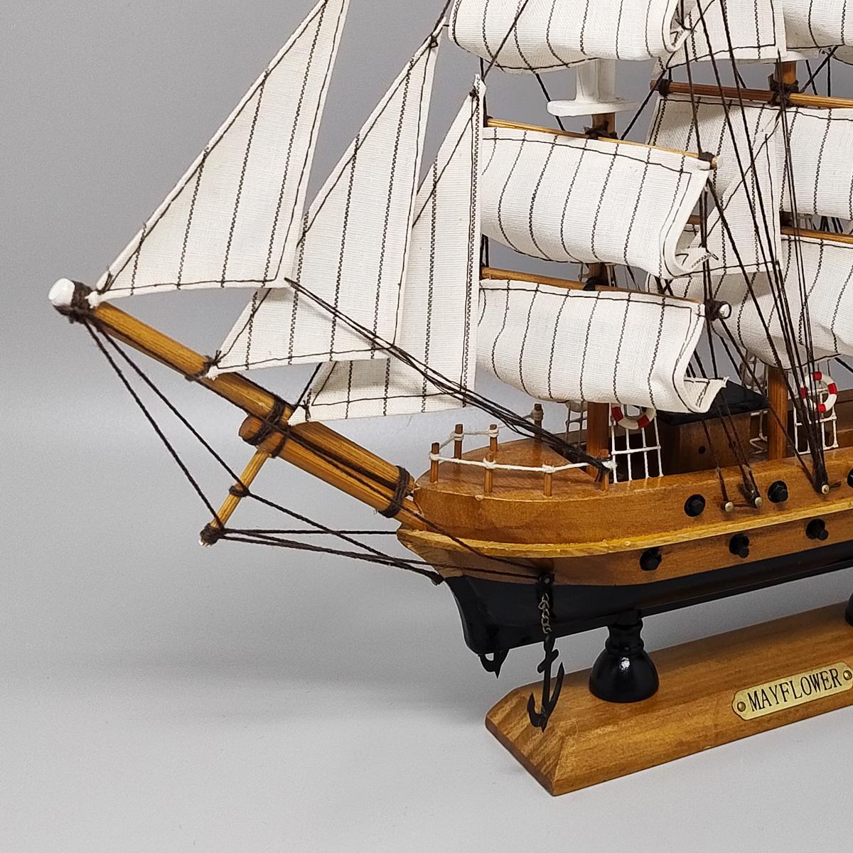 Wood 1970s Astonishing MayFlower Model Ship. Handmade. Made in England