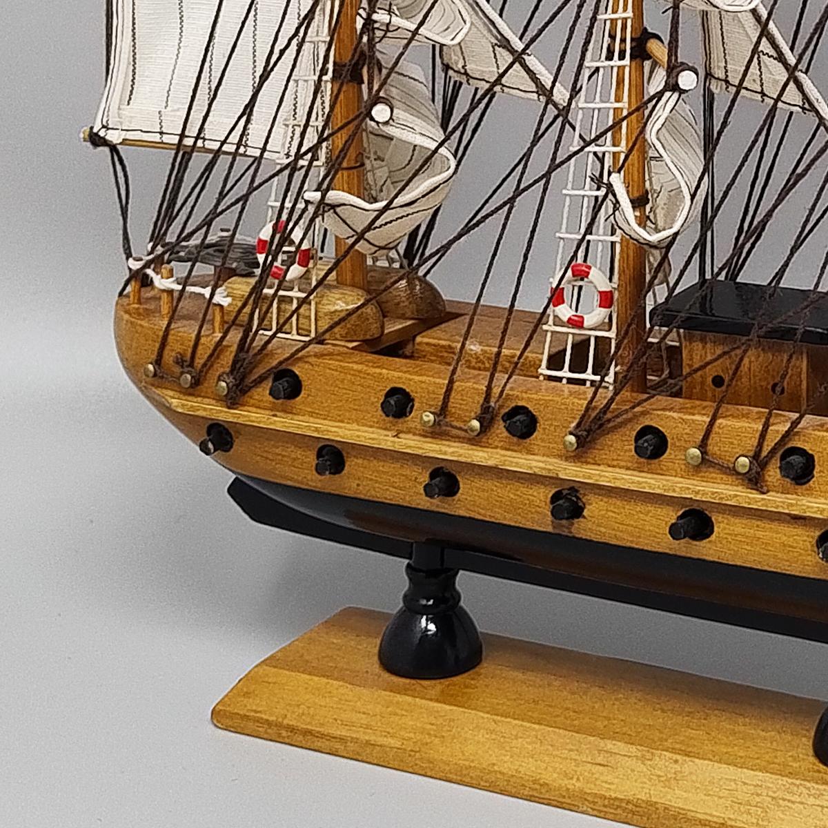 1970s Astonishing MayFlower Model Ship. Handmade. Made in England 1