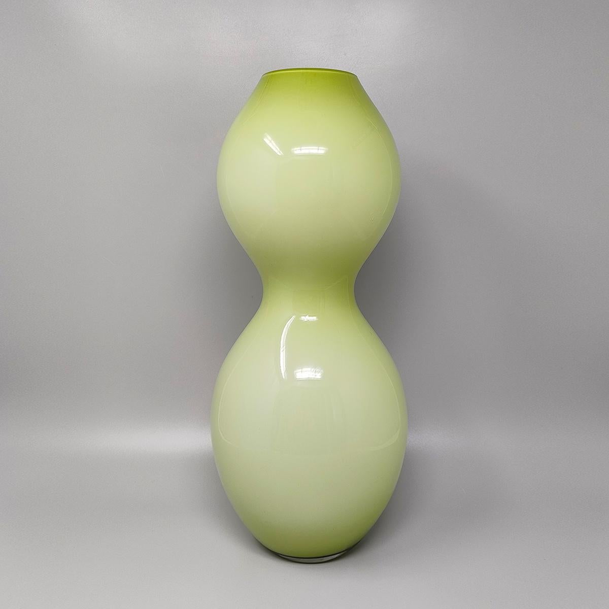 Mid-Century Modern 1970s Astonishing Space Age Green Vase in Murano Glass. Made in Italy For Sale