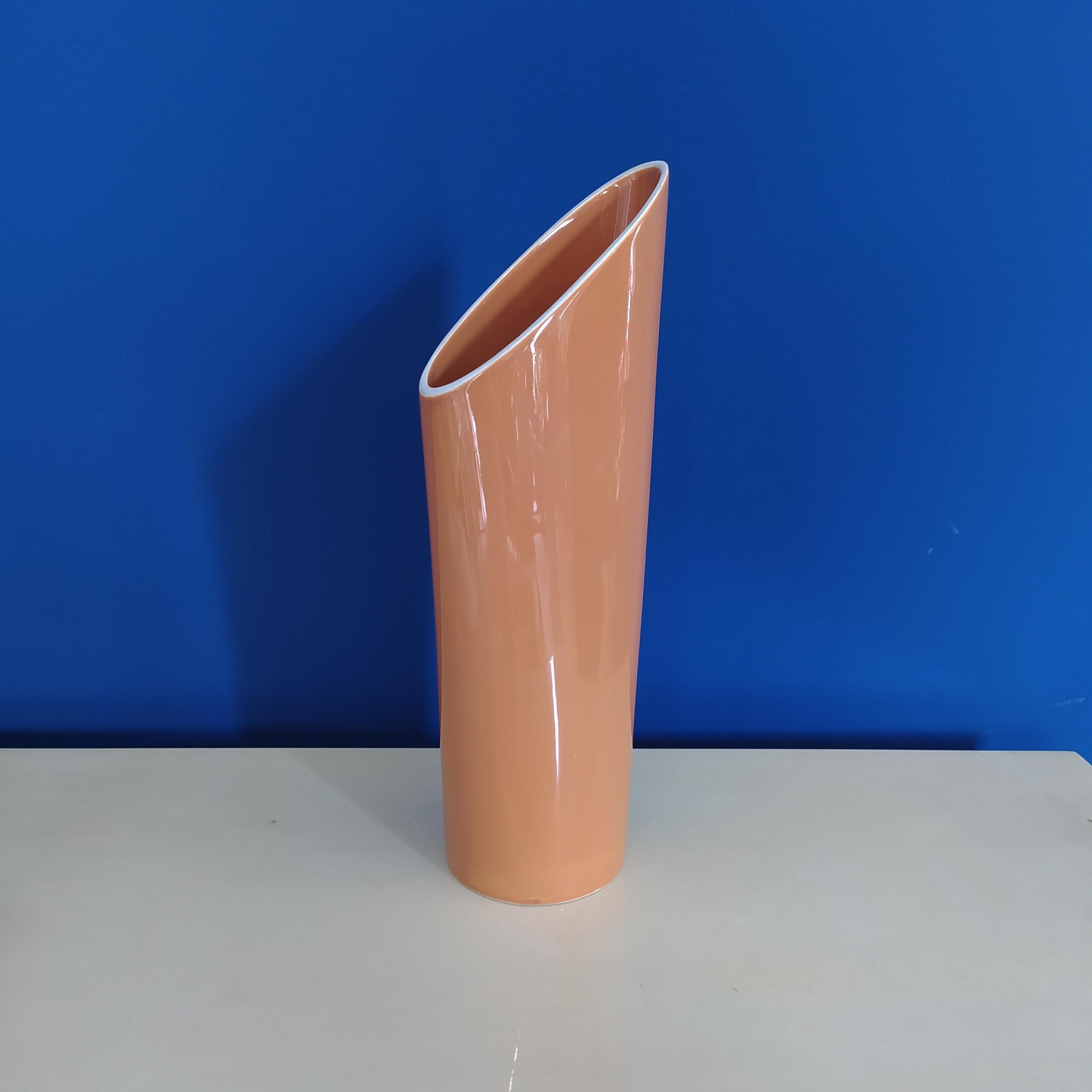 European 1970s Astonishing Space Age Orange Vase in Ceramic, Made in Italy For Sale