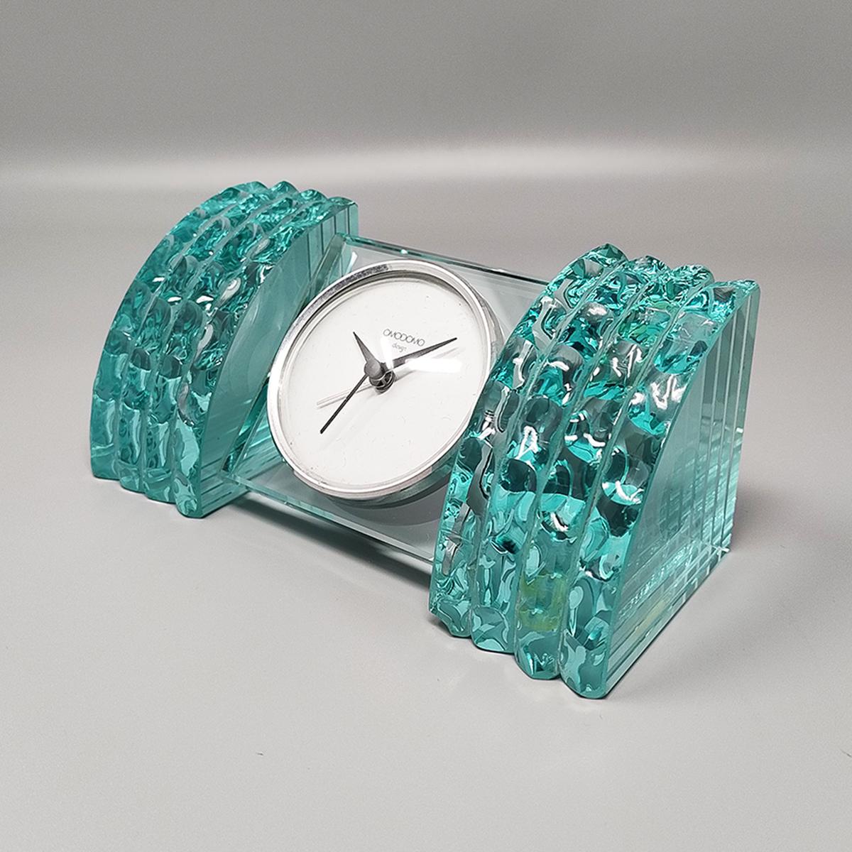 italien Étonnante horloge de table des années 1970 par Omodomo en cristal. Fabriqué en Italie en vente