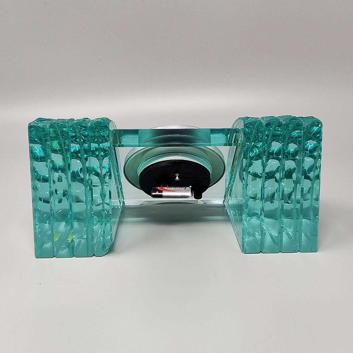 Étonnante horloge de table des années 1970 par Omodomo en cristal. Fabriqué en Italie Excellent état - En vente à Milano, IT