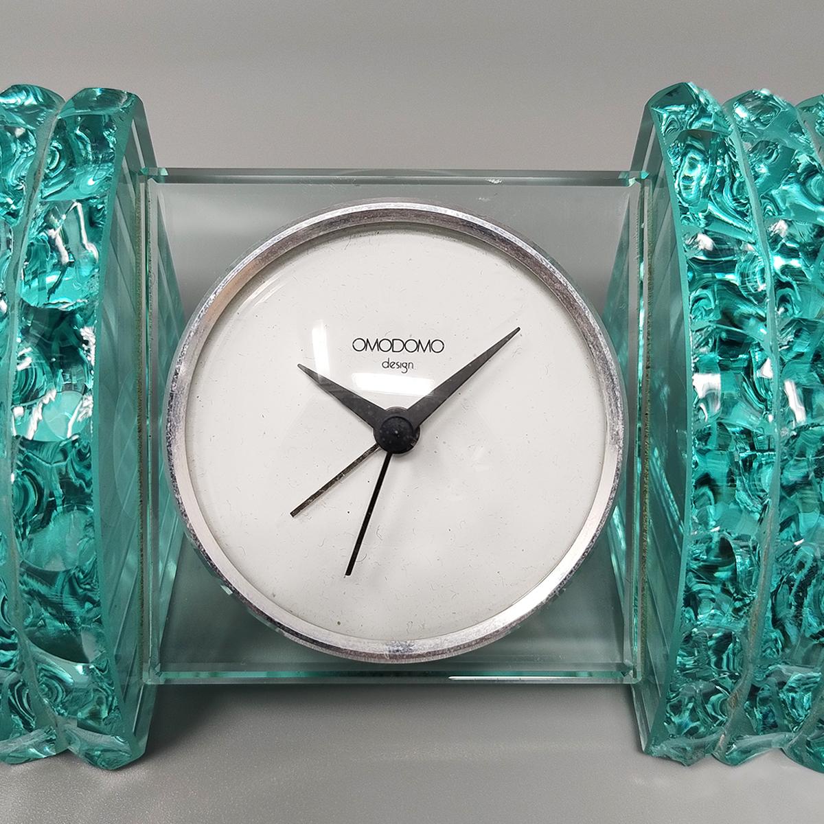 Fin du 20e siècle Étonnante horloge de table des années 1970 par Omodomo en cristal. Fabriqué en Italie en vente