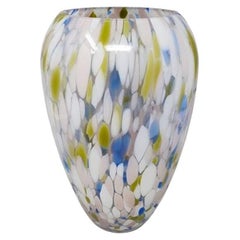 Étonnant vase en verre de Murano des années 1970 par Artelinea. Fabriqué en Italie