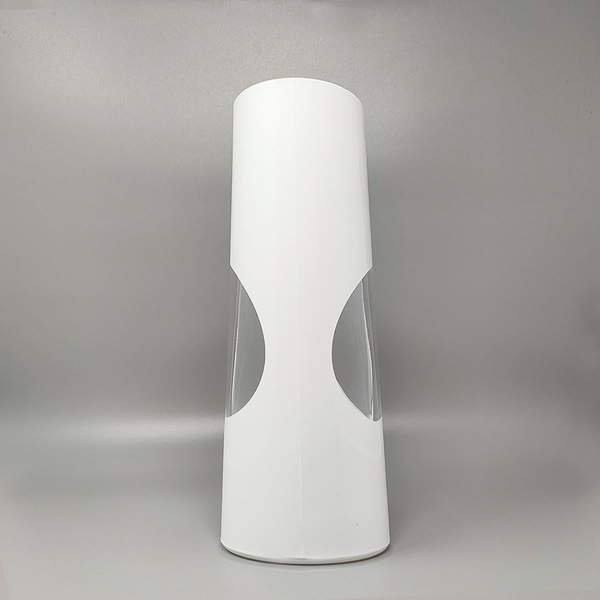 Vetro Vaso anni '70 di Linea Glass, sorprendente White Space Age. Prodotto in Italia in vendita