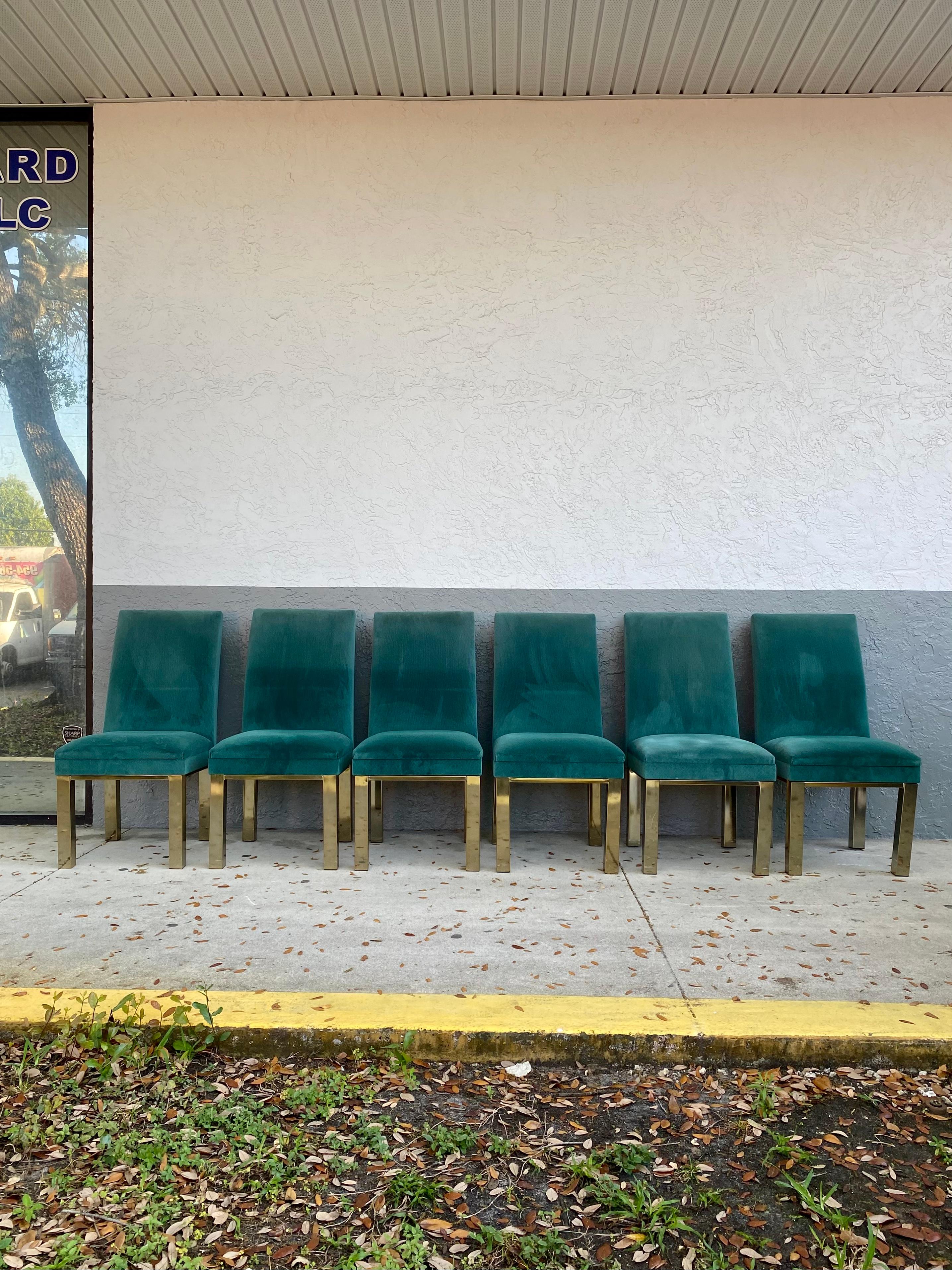 Set of 6 fully upholstered Parsons style dining chairs attributed Milo Baughman. Upholstered in beautiful emerald green chenille. Outstanding design is exhibited throughout. The classic shape also feature a comfortable back design. Bold and