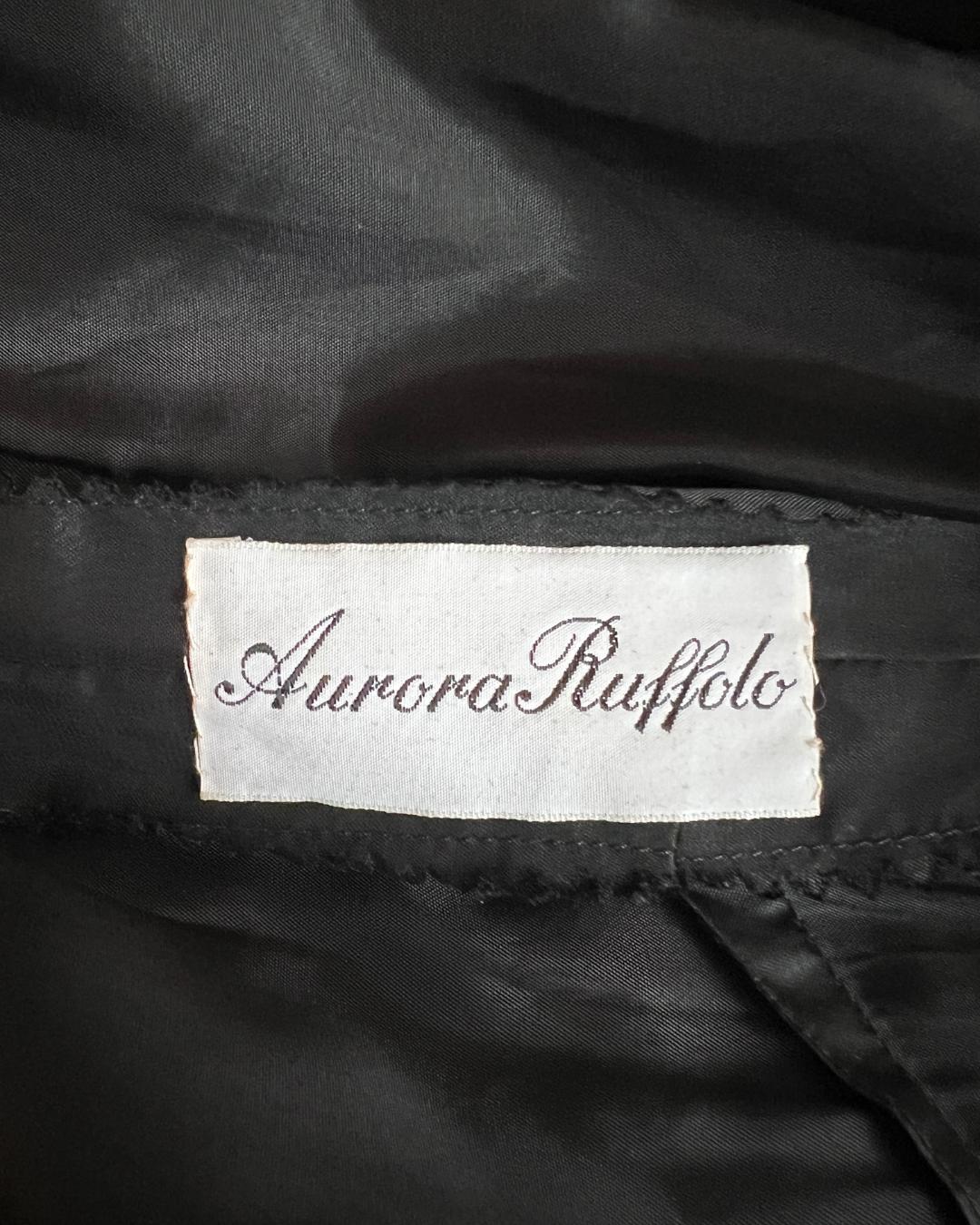 De las mujeres 1970s Aurora Ruffolo Vestido con estampado de rosas de lurex negro y dorado en venta