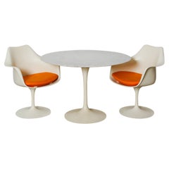 1970s Authentic Eero Saarinen Knoll Dining Table Round
