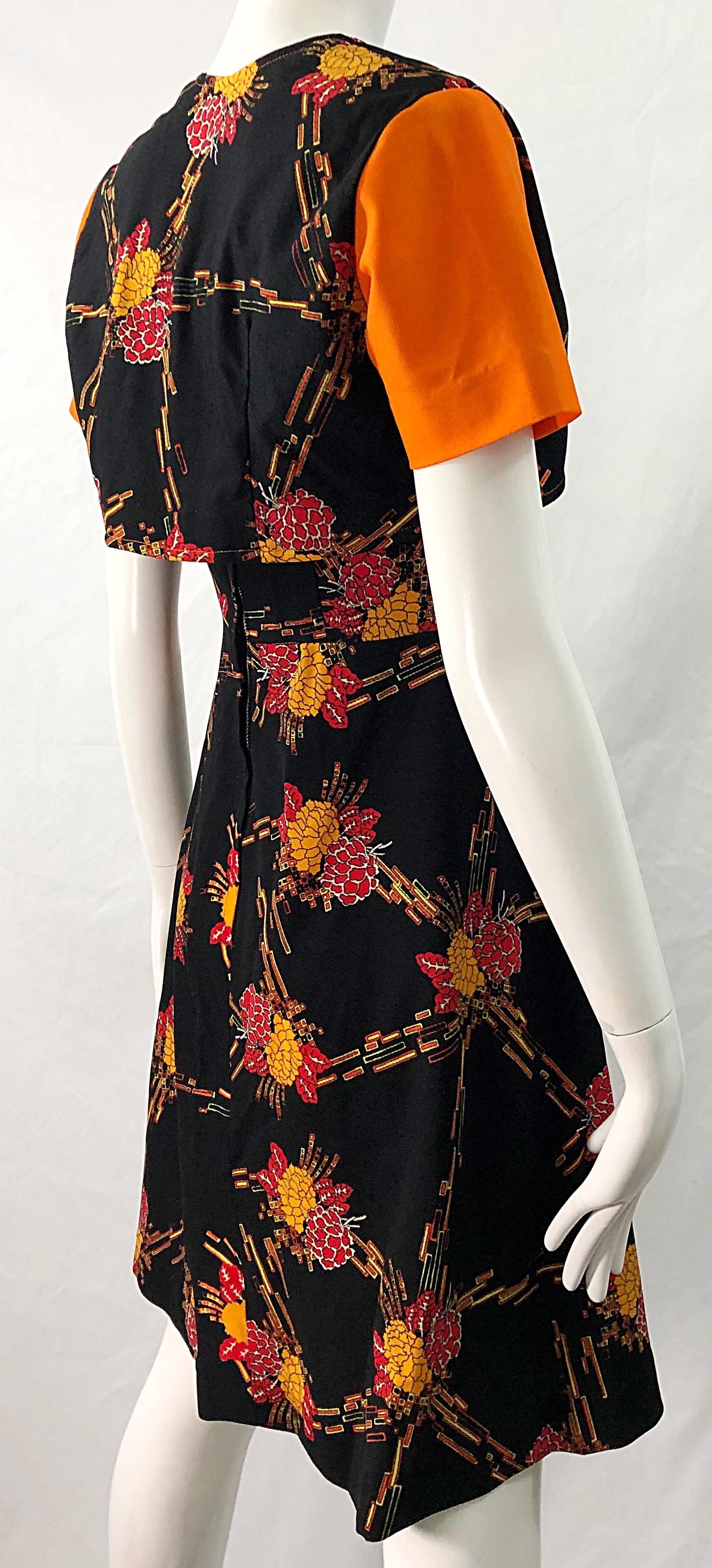1970s Autumnal Digital Floral Print Knit Vintage 70s A Line Dress + Bolero Top For Sale 3
