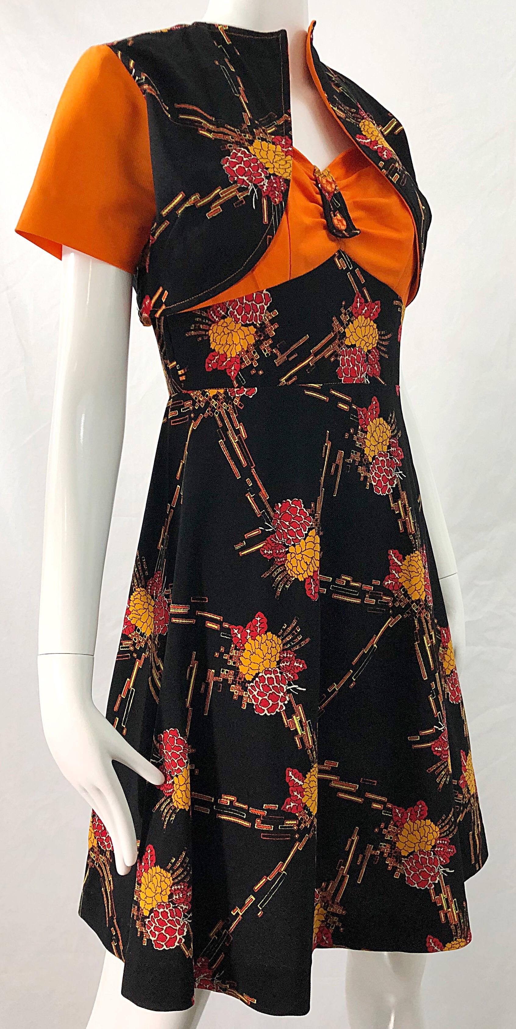 1970s Autumnal Digital Floral Print Knit Vintage 70s A Line Dress + Bolero Top For Sale 4