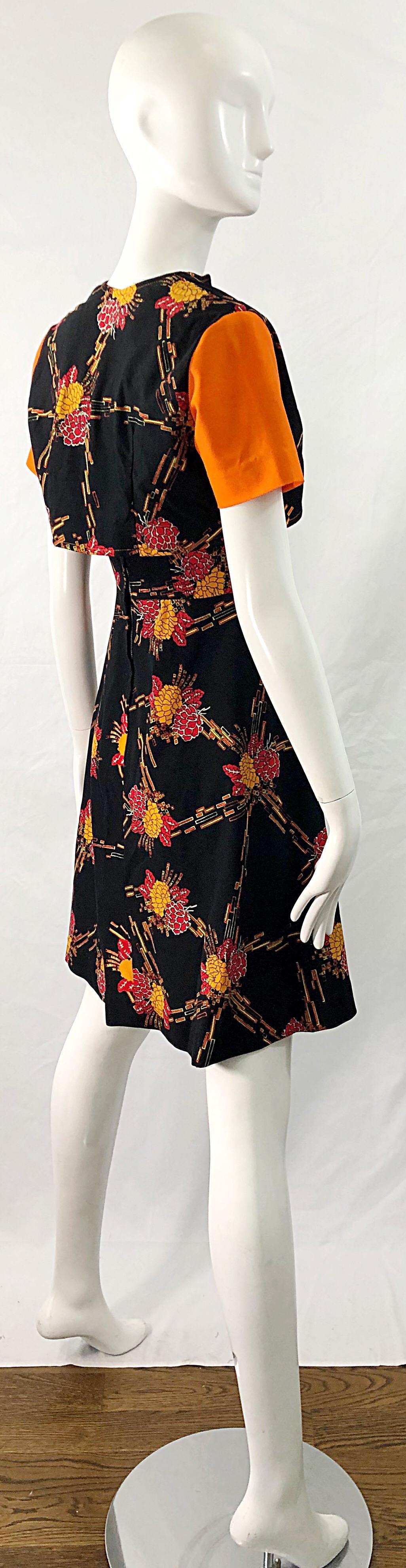 1970er Jahre Herbst Digitaler Blumendruck Strick Vintage 70er A-Linien-Kleid + Bolero-Top Damen im Angebot