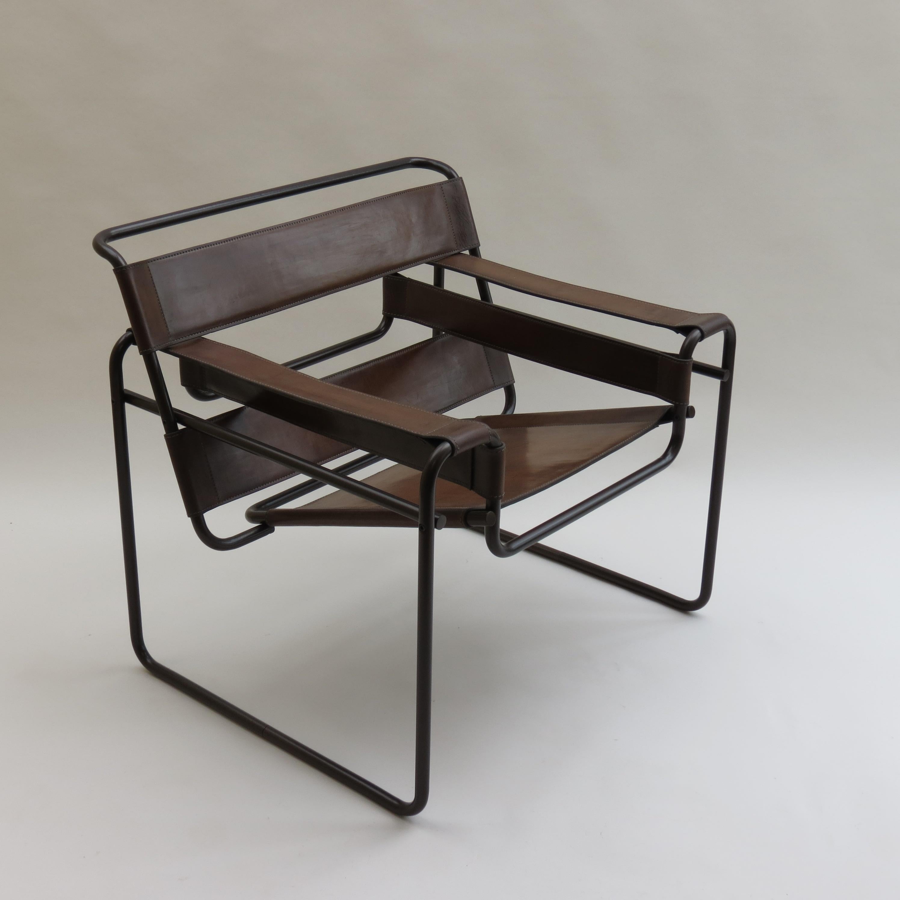 fasem wassily chair