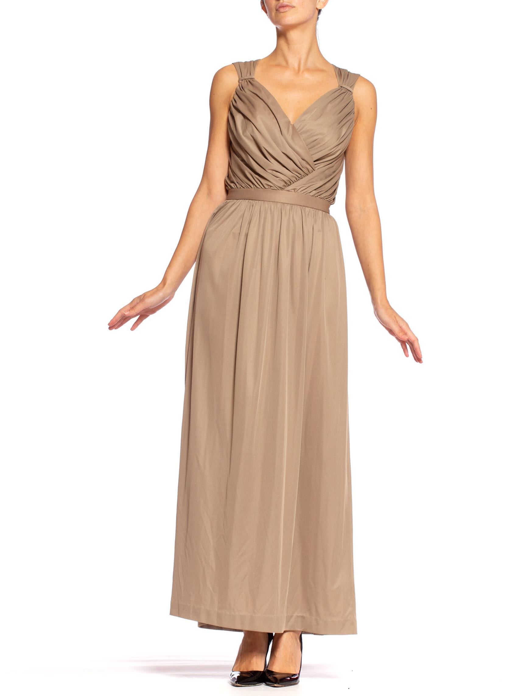 1970'S Ecru Polyester Jersey Backless Draped Disco Gown In Excellent Condition For Sale In New York, NY