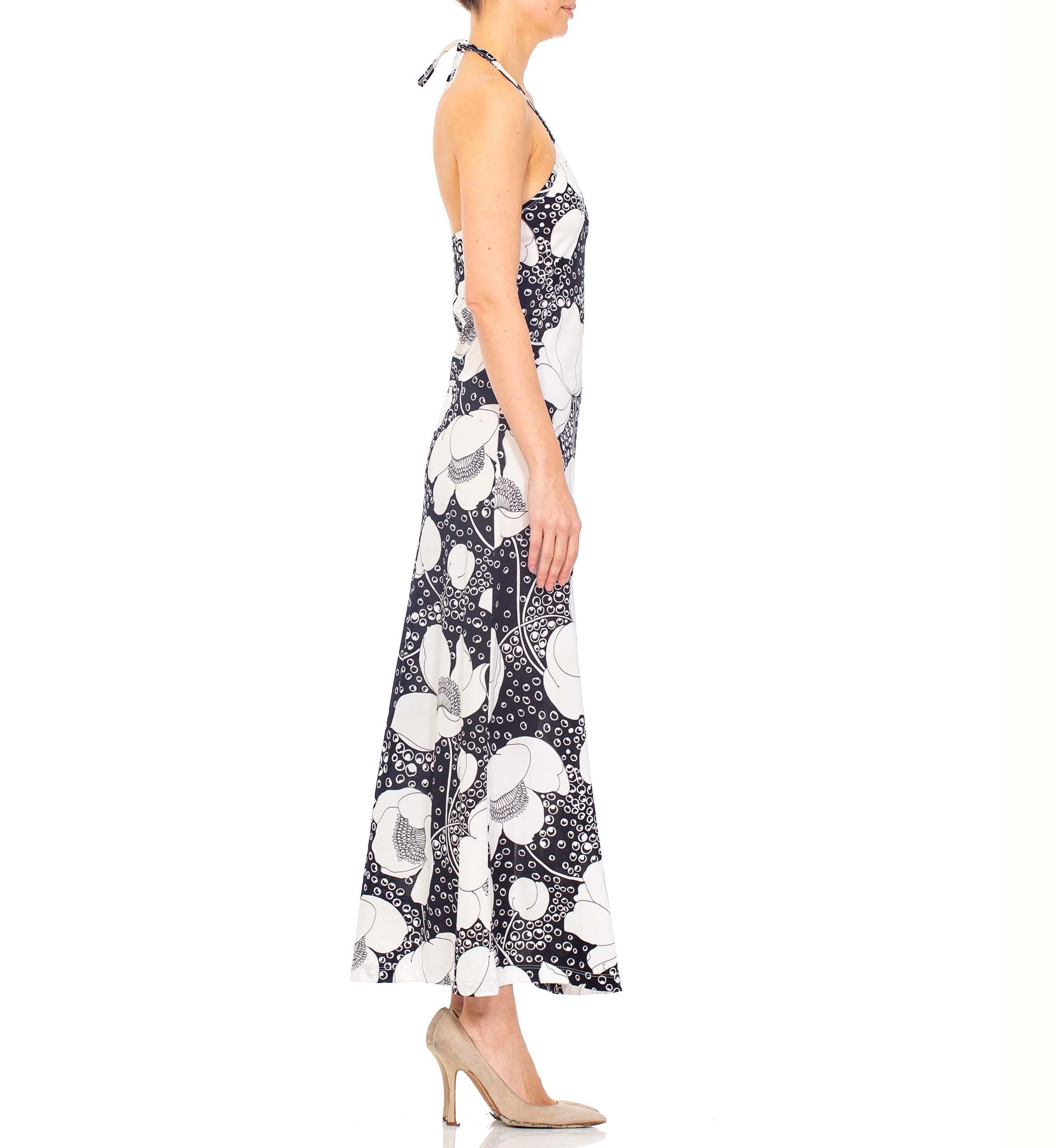 1970'S Black & White Polyester Jersey Floral Print Backless Halter Dress With S In Excellent Condition In New York, NY