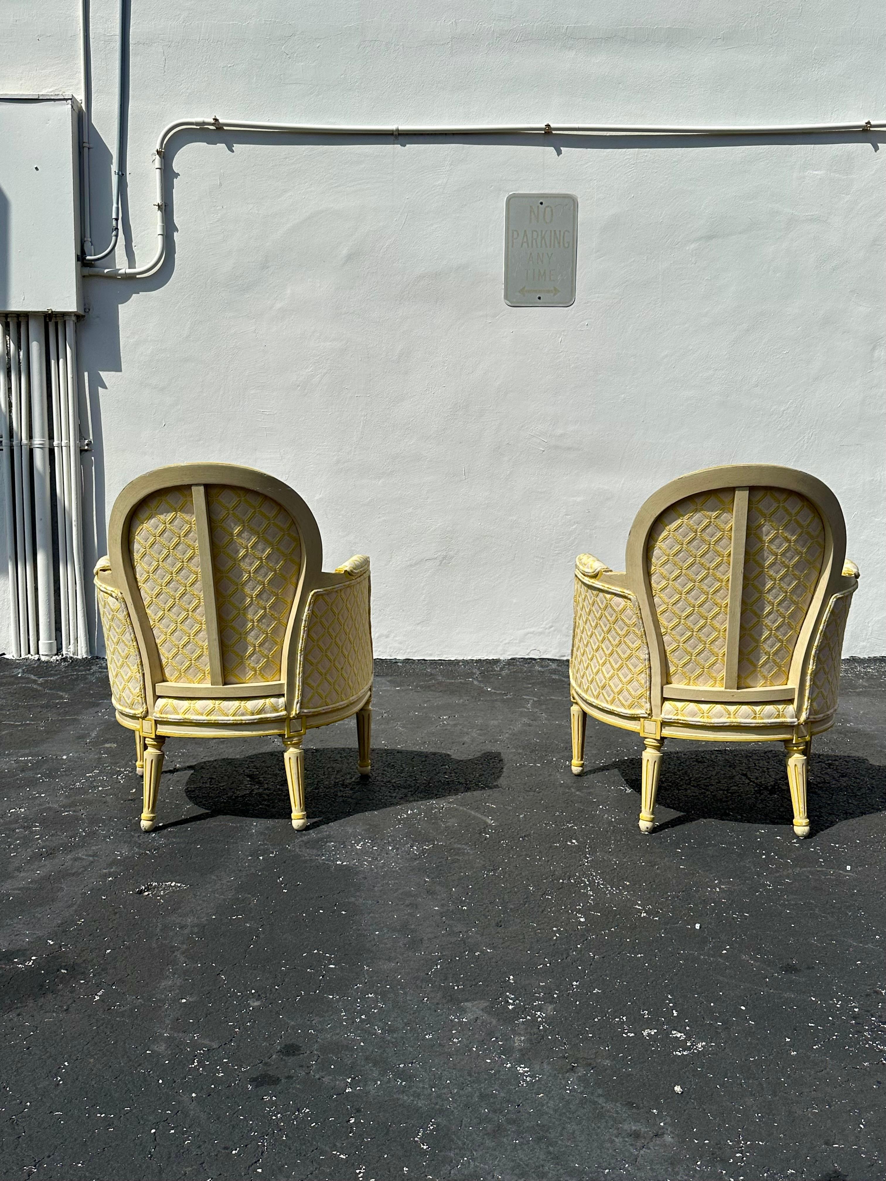 Fine XX secolo Sedie curve in velluto di cotone a reticolo Baker giallo 1970, Set di 2 in vendita