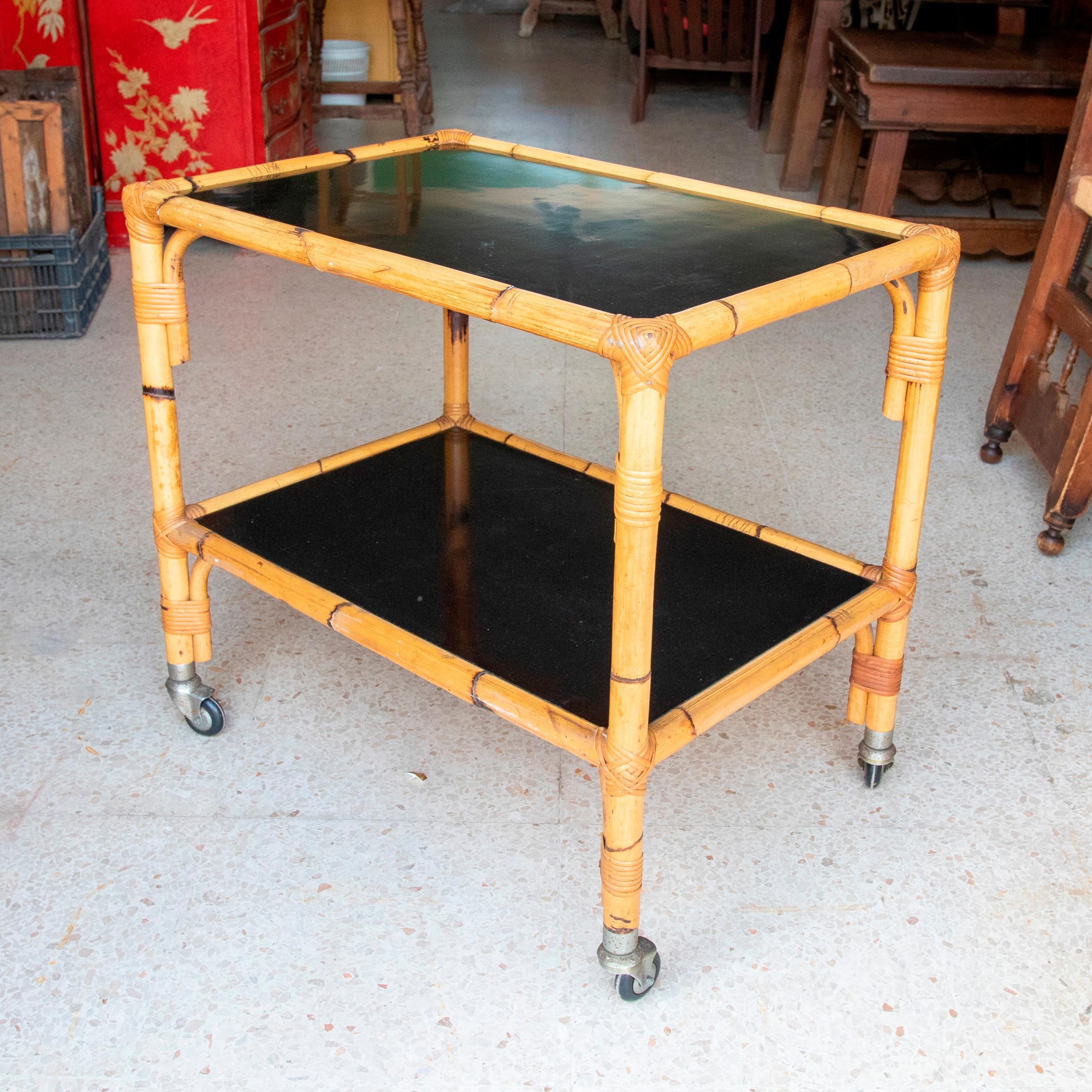 20th Century 1970s Bamboo and Fornica Side Table with Wheels For Sale