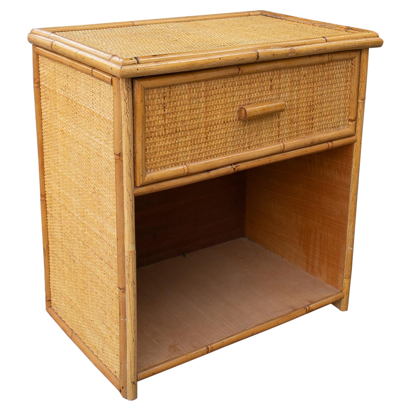Comodino in bambù e rattan con cassetti degli anni '70