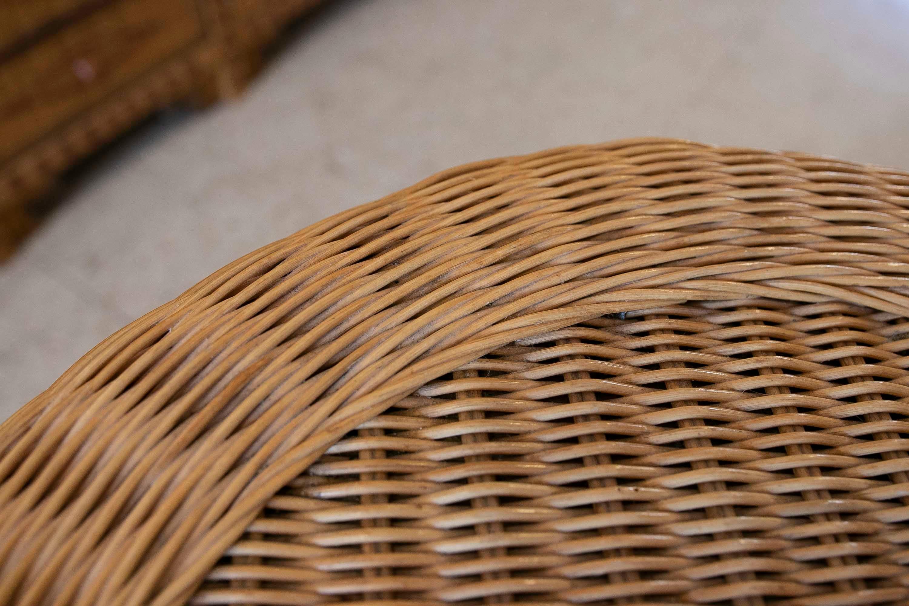 1970s Bamboo and Wicker Side Table  For Sale 11
