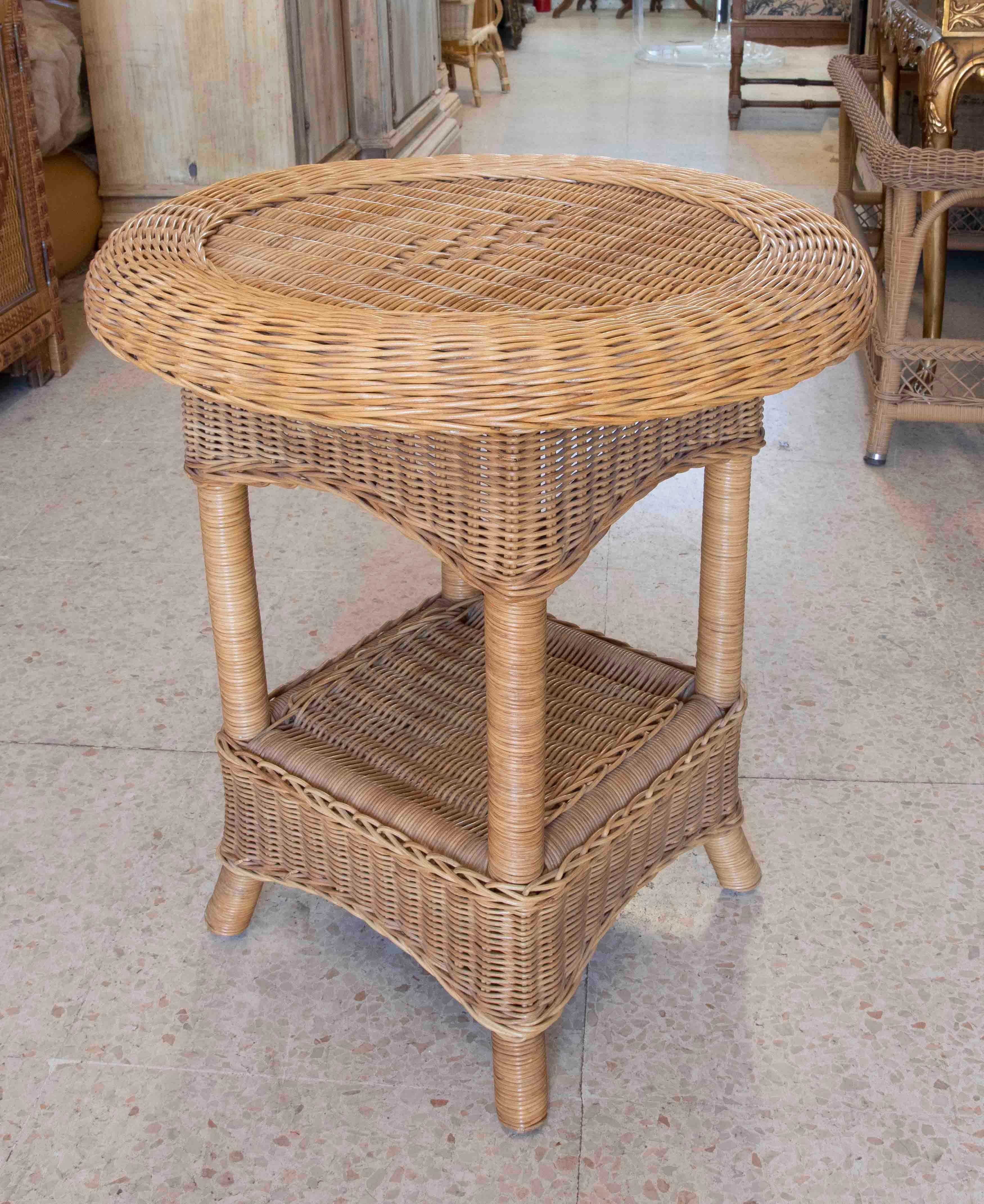 1970s Bamboo and Wicker Side Table  In Good Condition For Sale In Marbella, ES