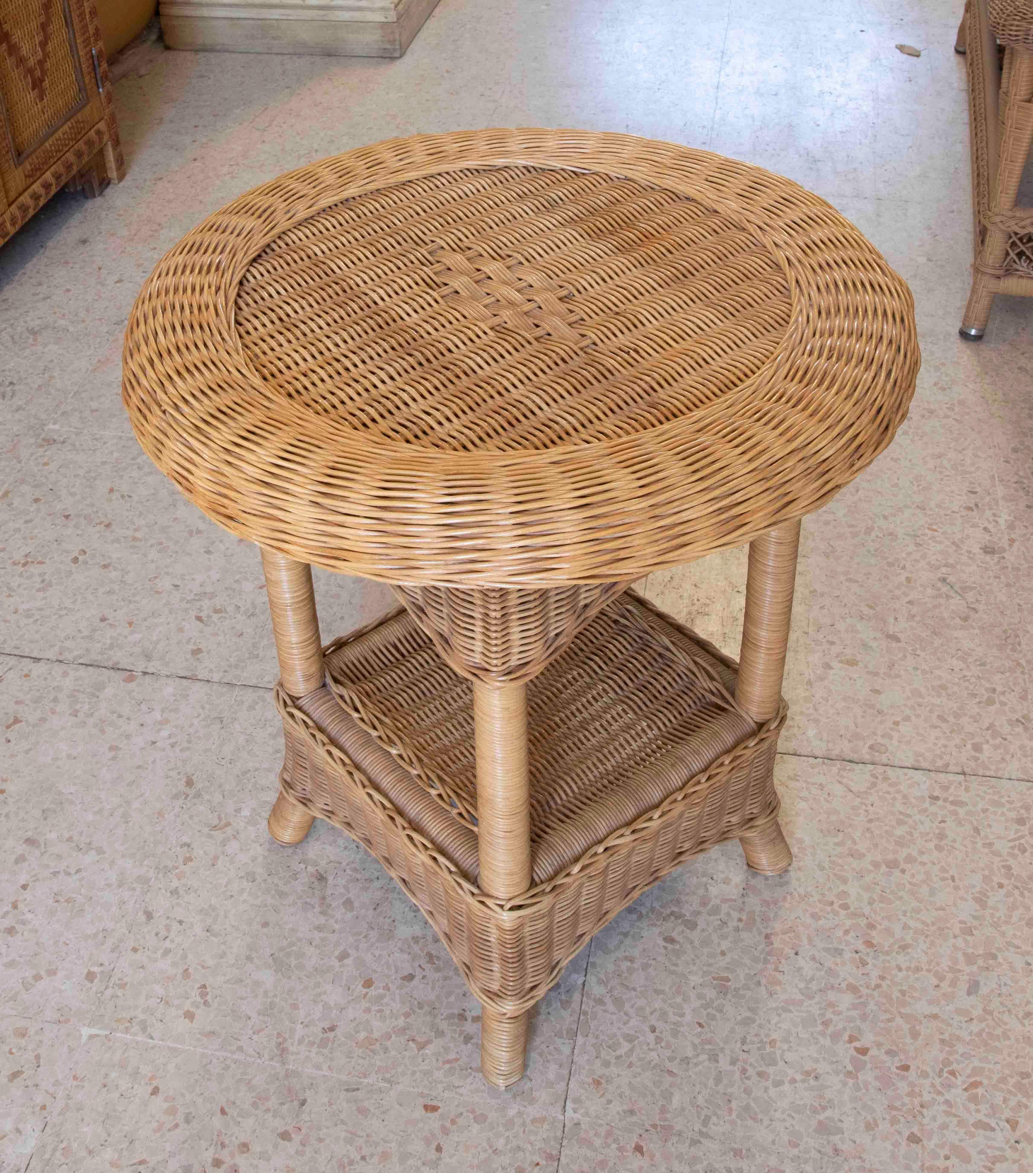 1970s Bamboo and Wicker Side Table  For Sale 1