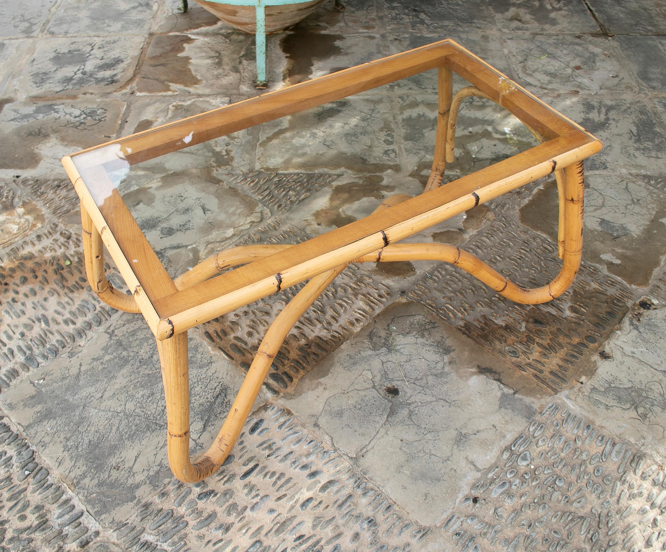 1970's Bamboo Coffee Table with Crsital In Good Condition For Sale In Marbella, ES