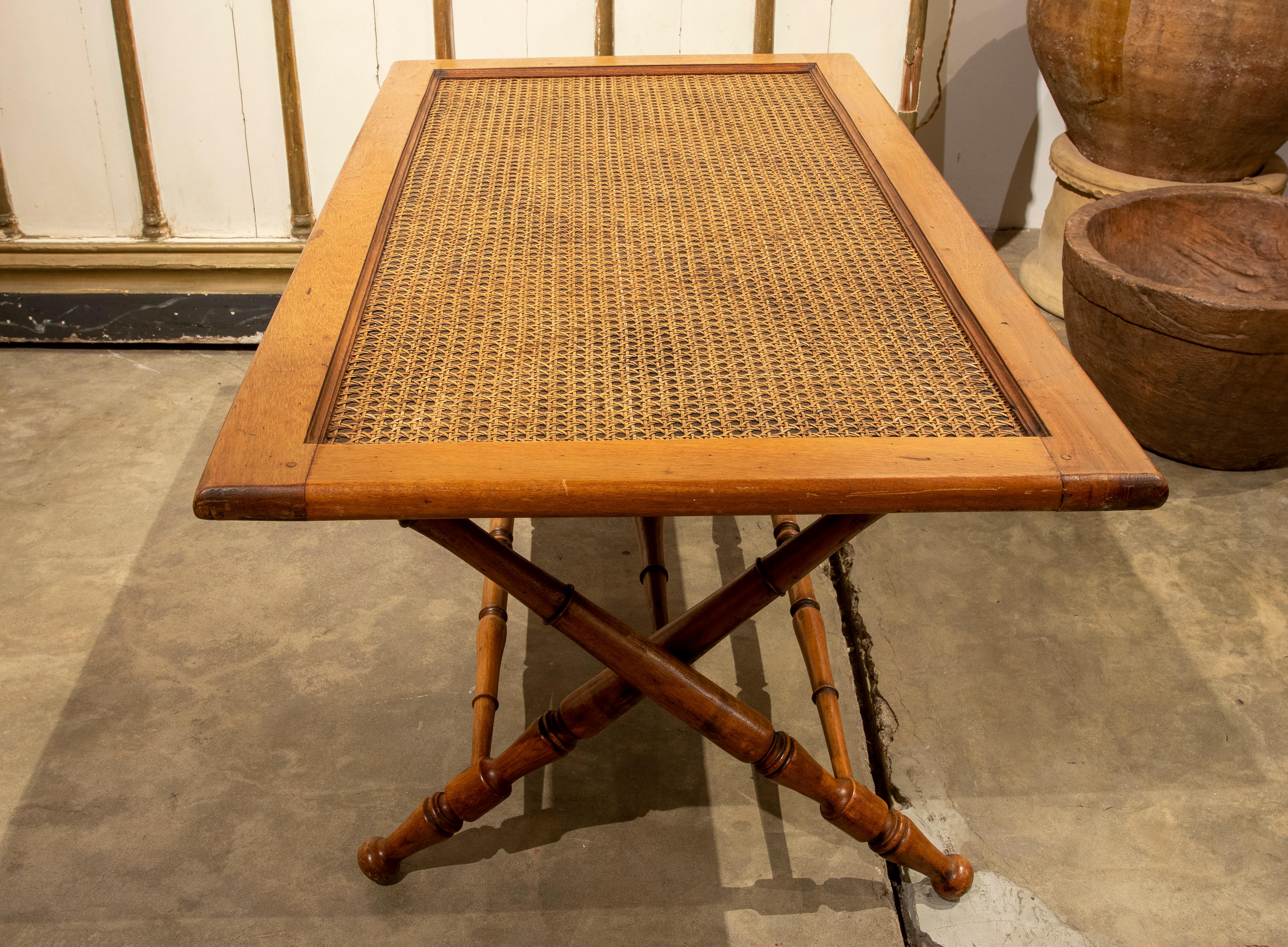 20th Century 1970s Bamboo Imitation Wooden Coffee Table with Raffia Folding Table  For Sale
