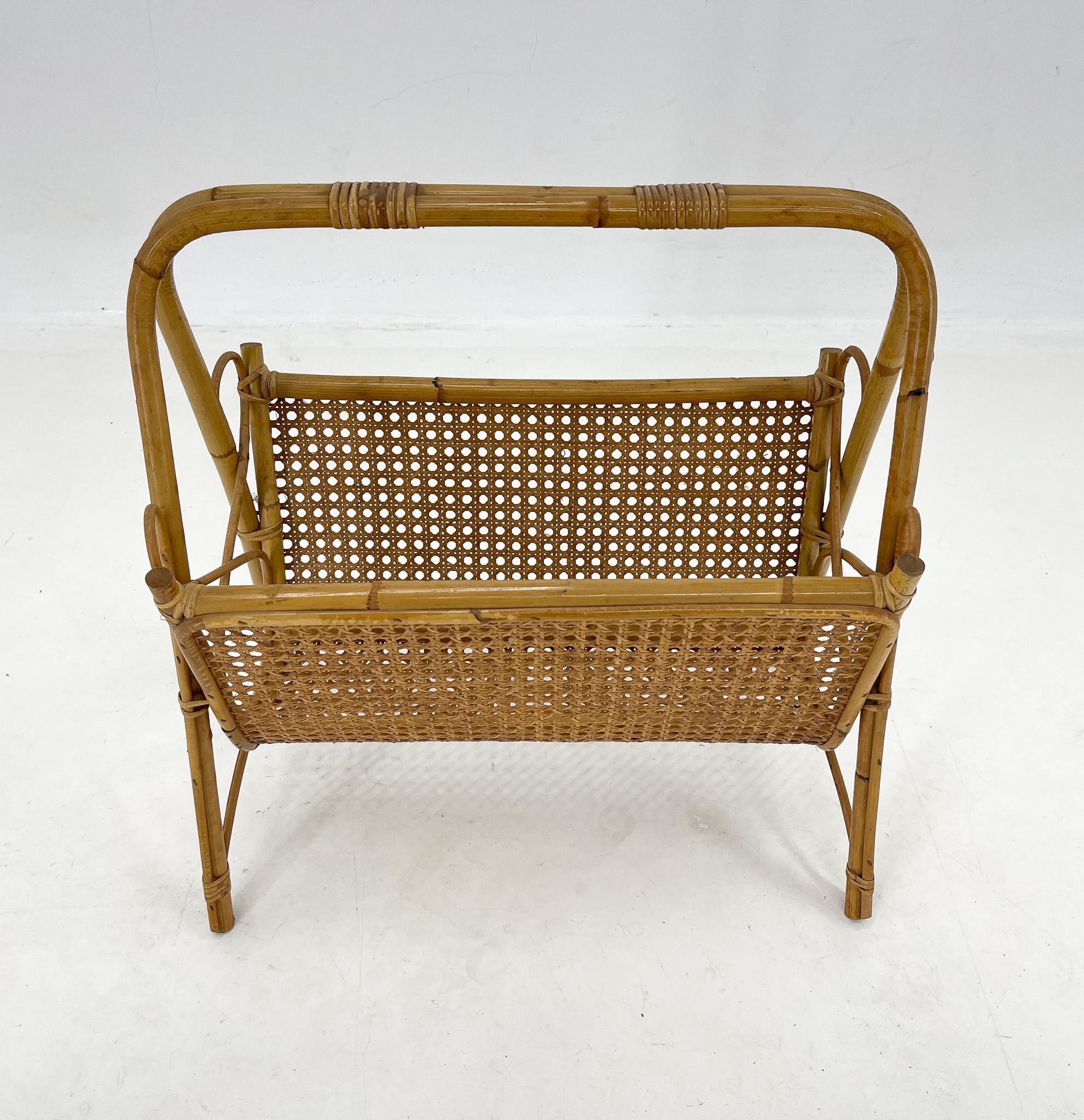 1970's Bamboo & Rattan Magazine Rack, Italy In Good Condition In Praha, CZ