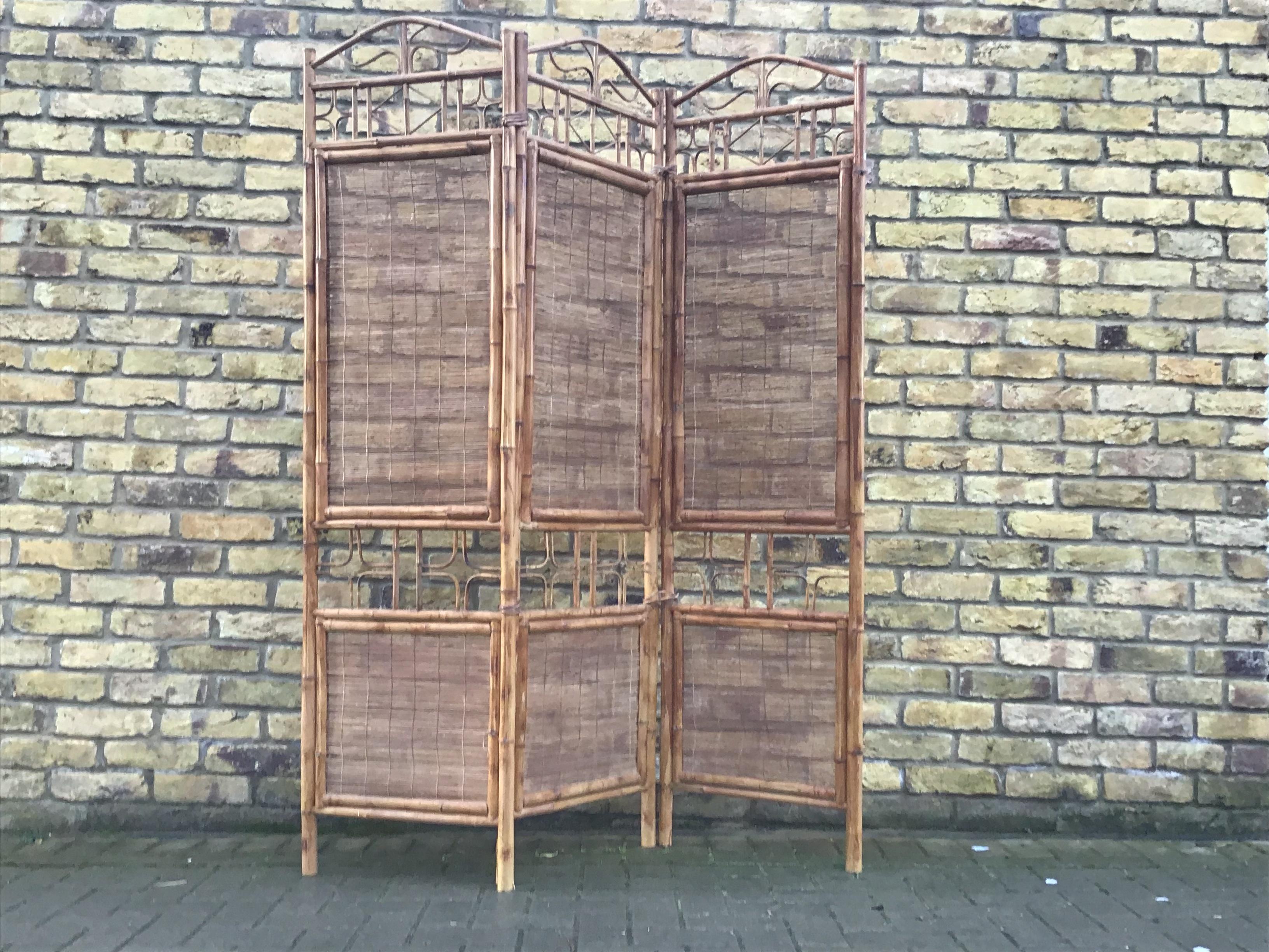 1970s room dividers with bamboo and rattan three-panel screen.