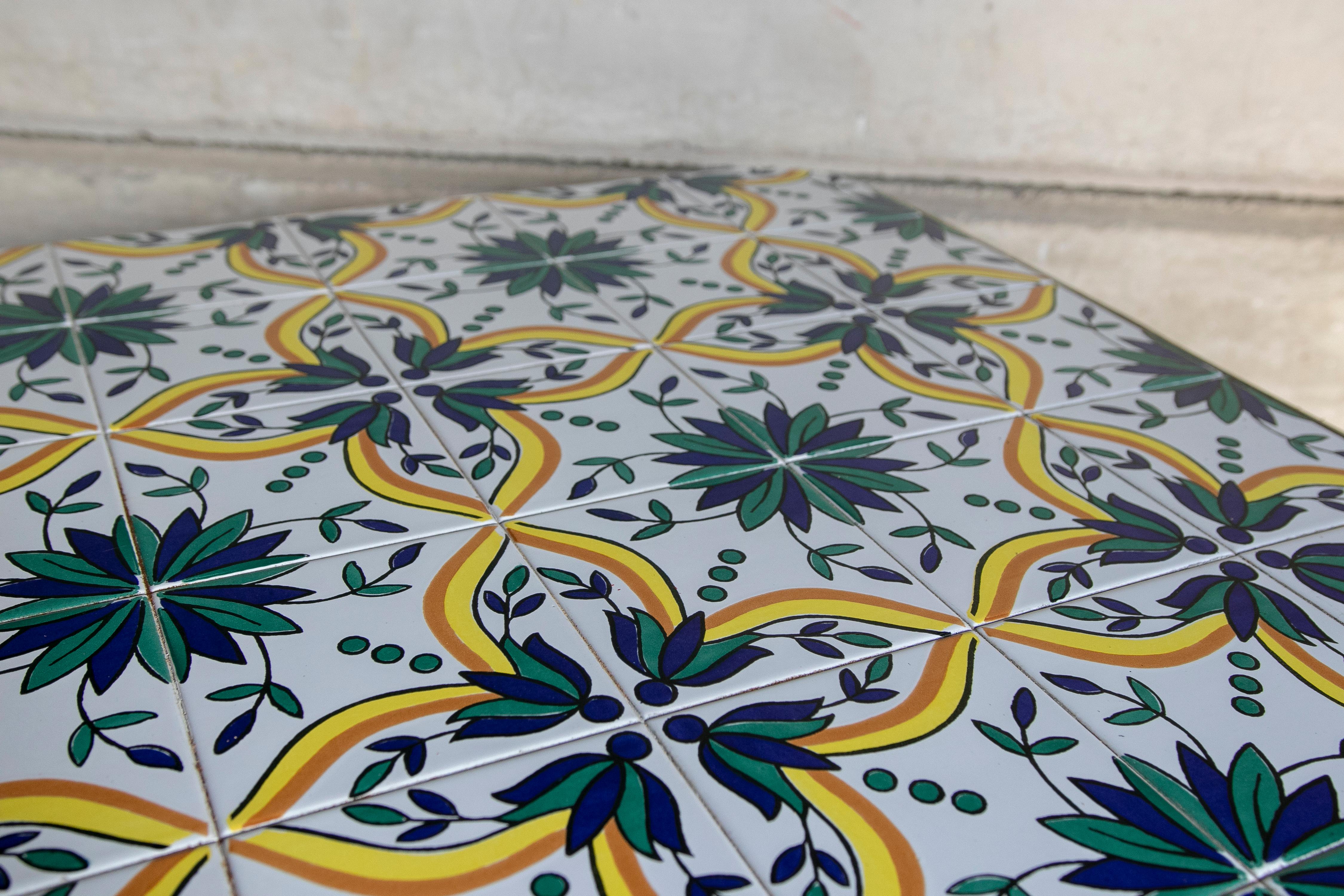 1970s Bamboo Table with Tiled Ceramic Cover For Sale 6