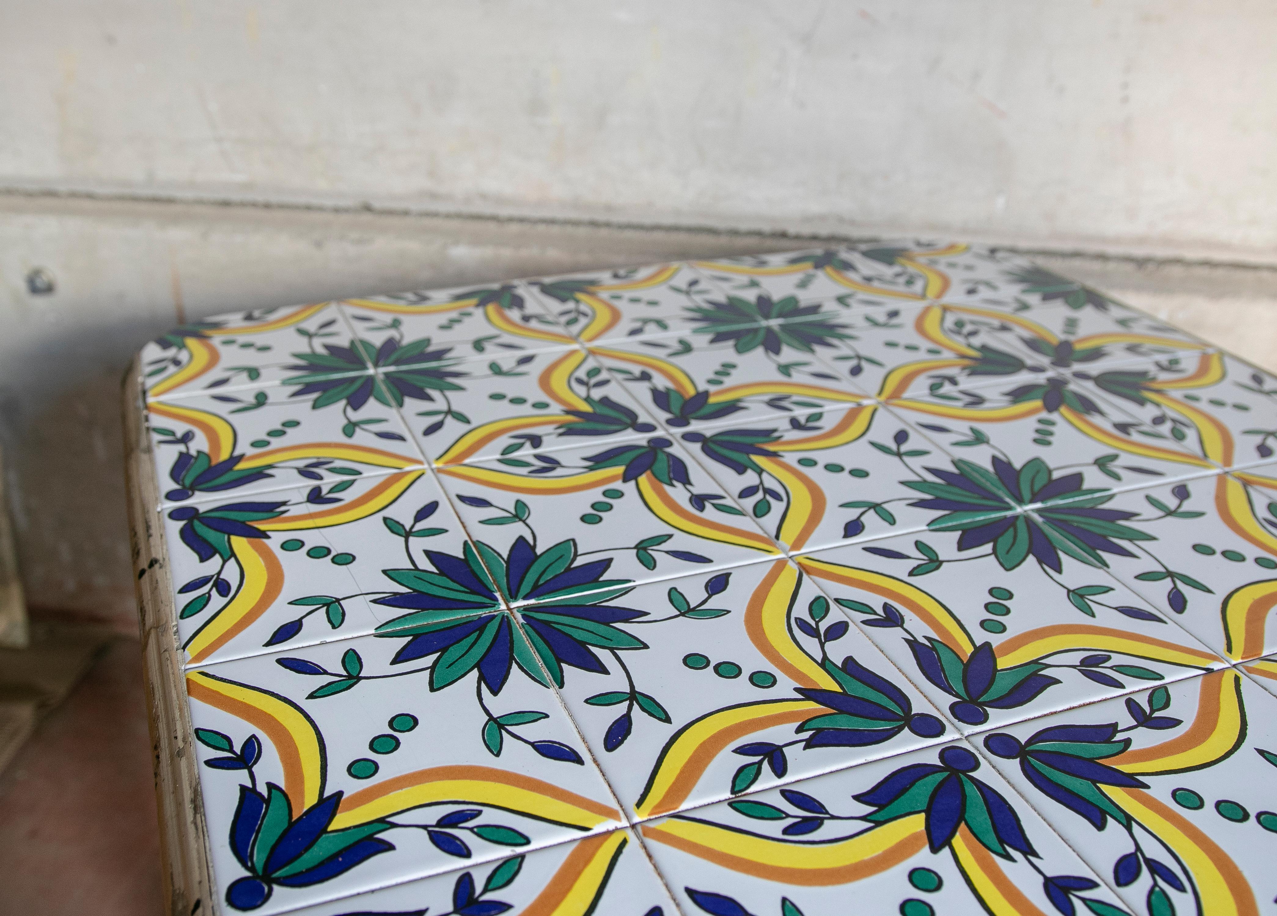 1970s Bamboo Table with Tiled Ceramic Cover  For Sale 8