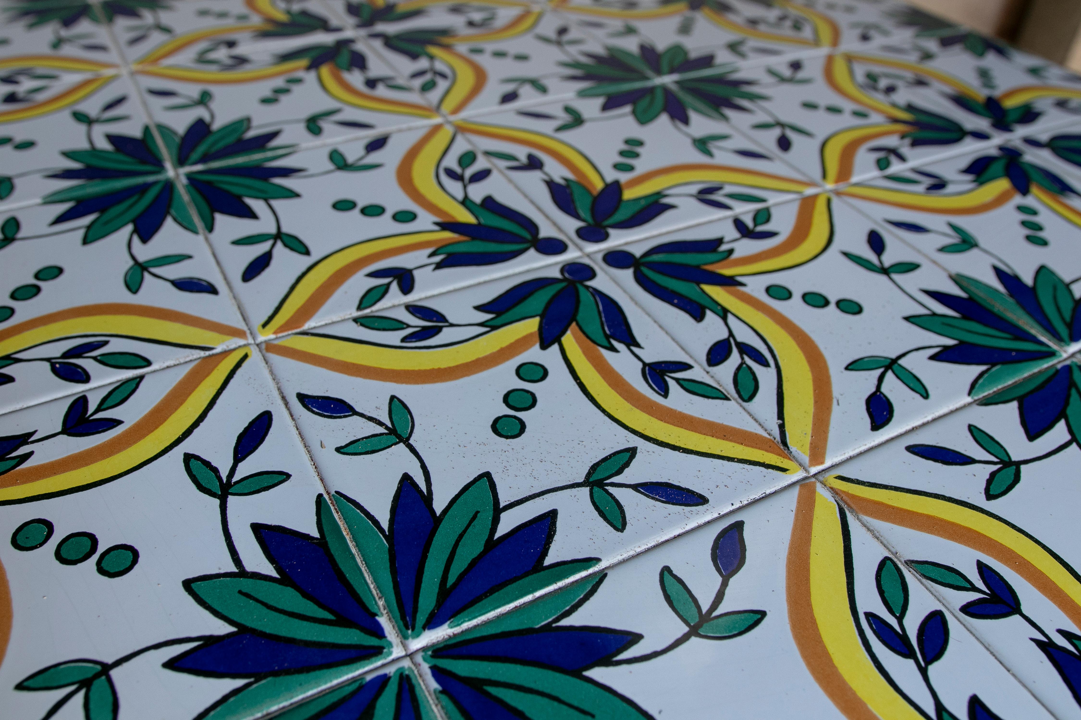 1970s Bamboo Table with Tiled Ceramic Cover For Sale 2