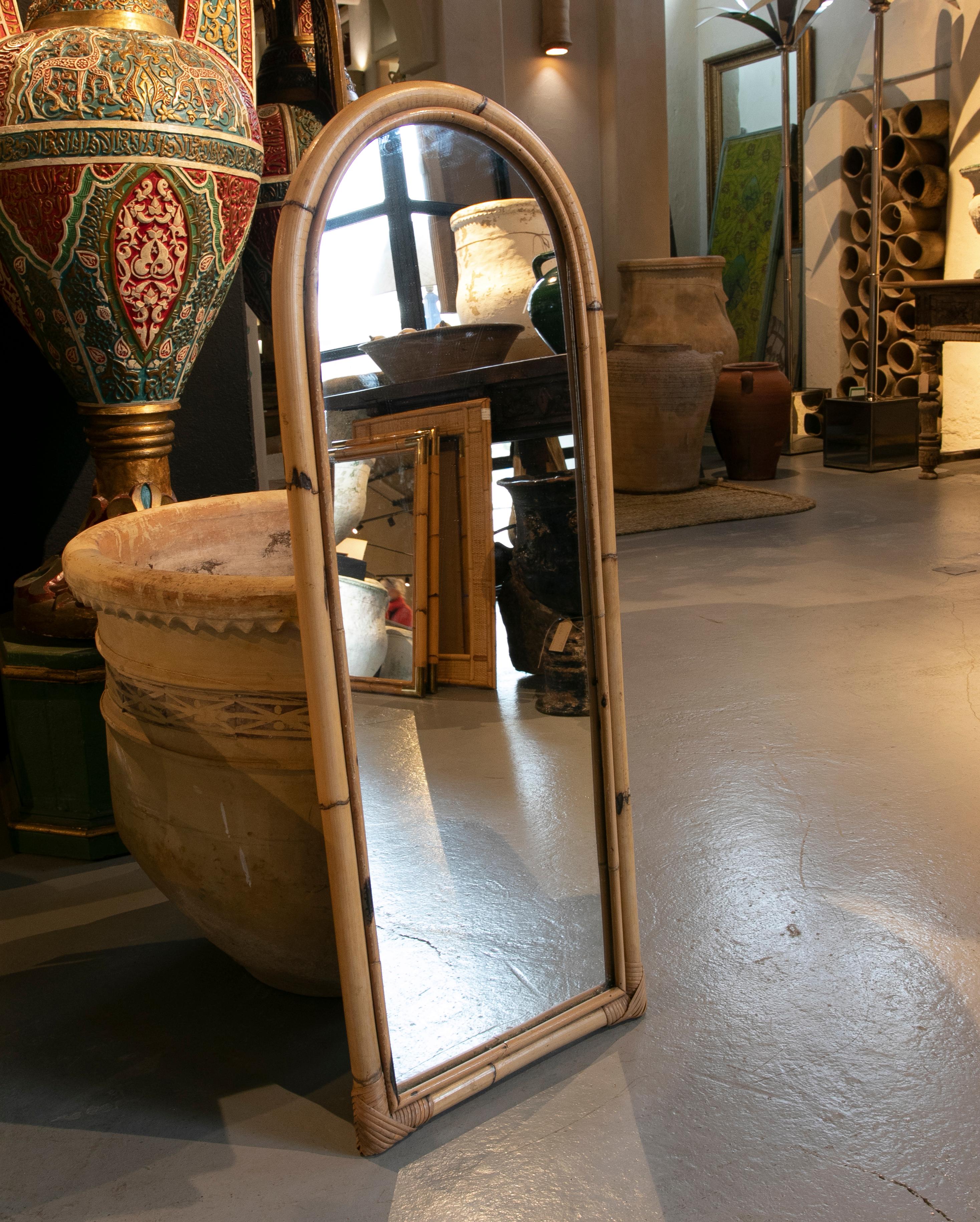 1970s Bamboo Wall Mirror with Rounded Top In Good Condition In Marbella, ES