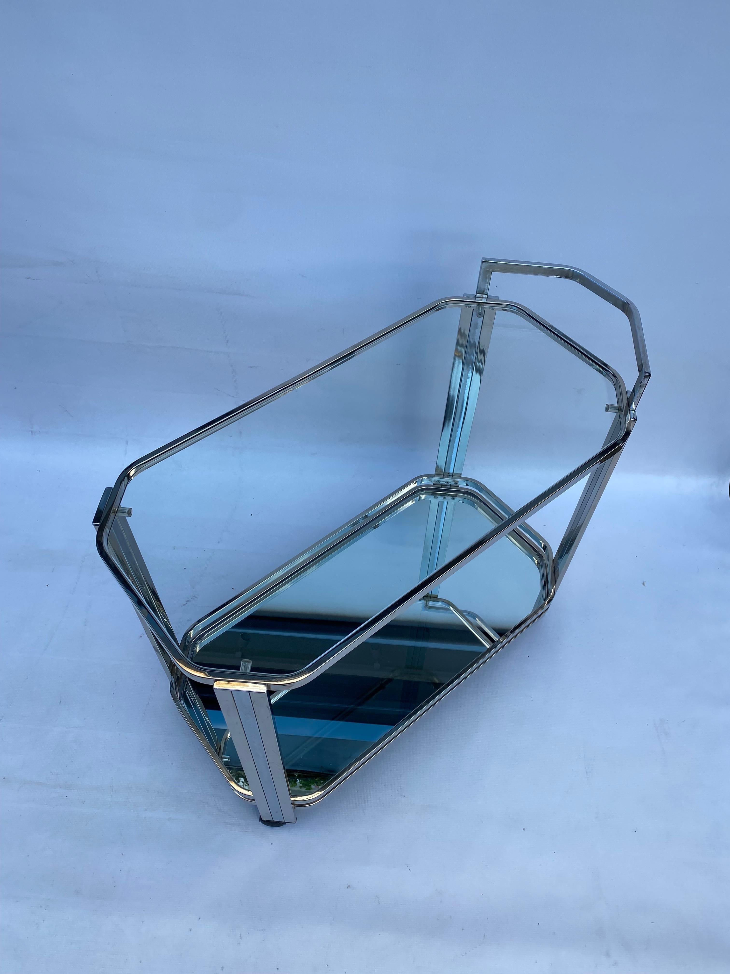 1970s Bar Cart Drinks Trolley Chrome Table Romeo Rega Glass Hollywood Regency en vente 1