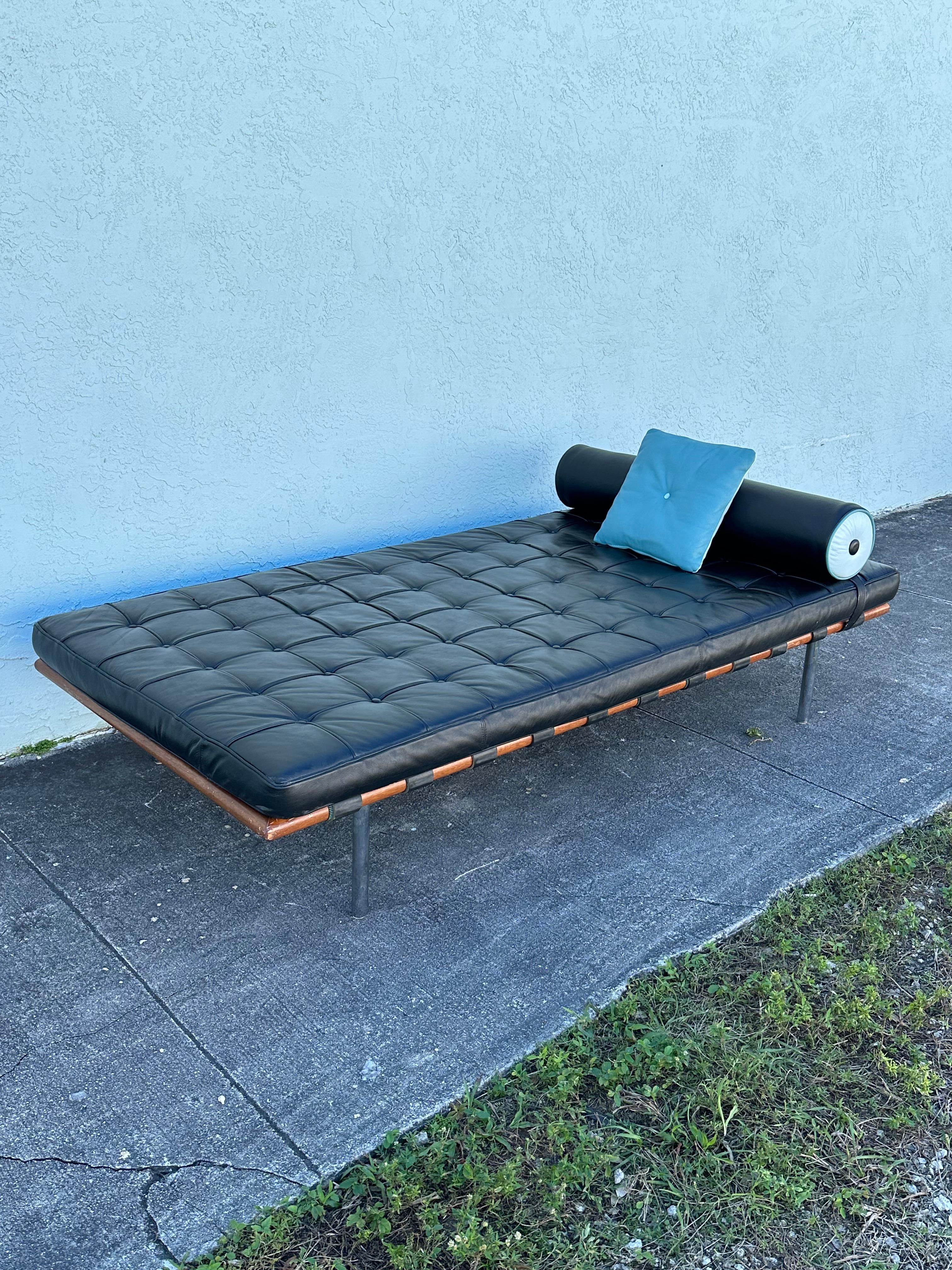 Letto da giorno Barcellona degli anni '70 nello stile di Ludwig Mies Van der Rohe per Knoll In condizioni buone in vendita a Fort Lauderdale, FL
