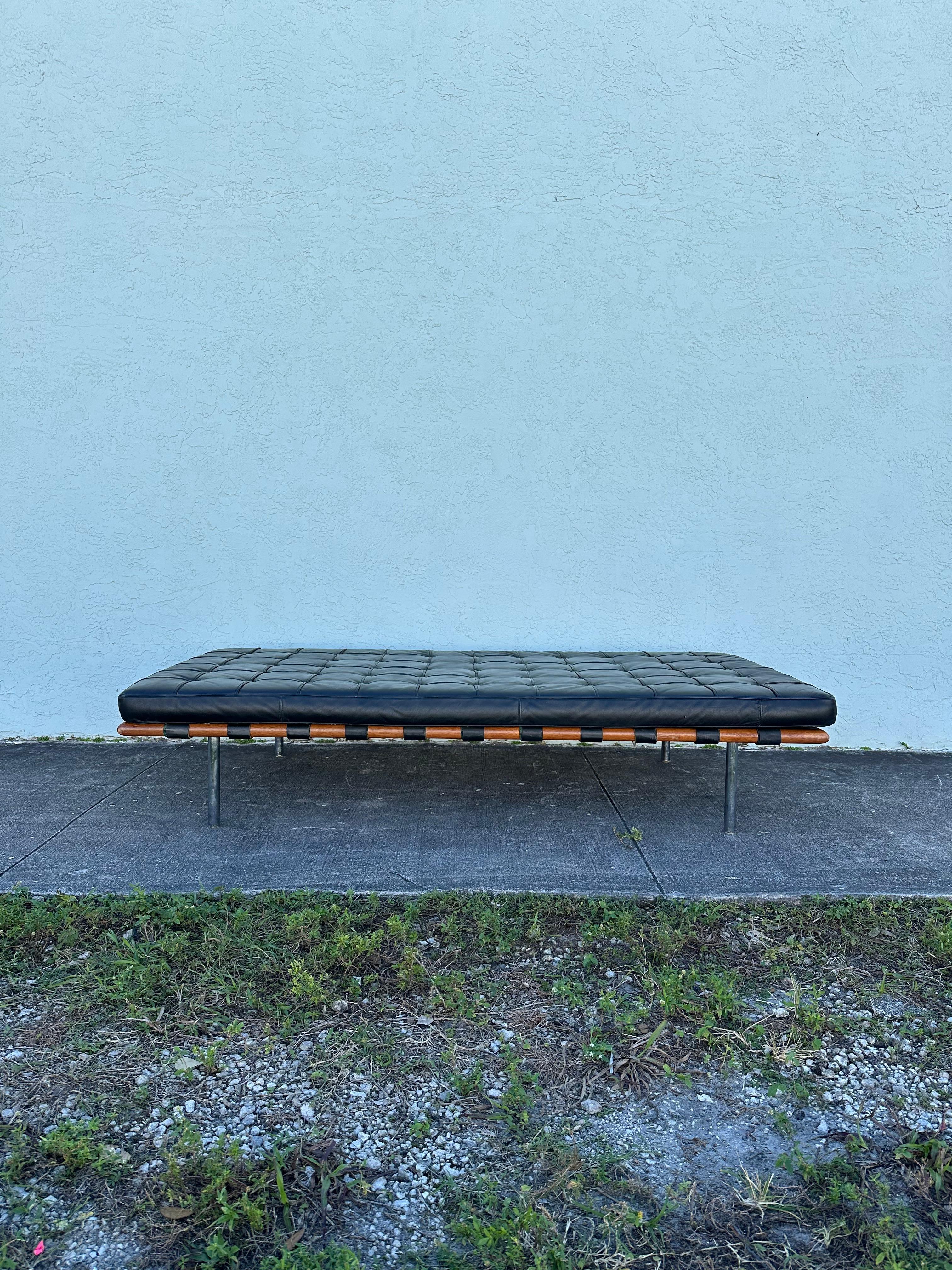 Letto da giorno Barcellona degli anni '70 nello stile di Ludwig Mies Van der Rohe per Knoll in vendita 2