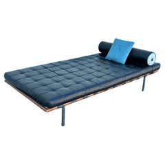 Vintage 1970s Barcelona daybed In The Style of Ludwig Mies Van der Rohe for Knoll