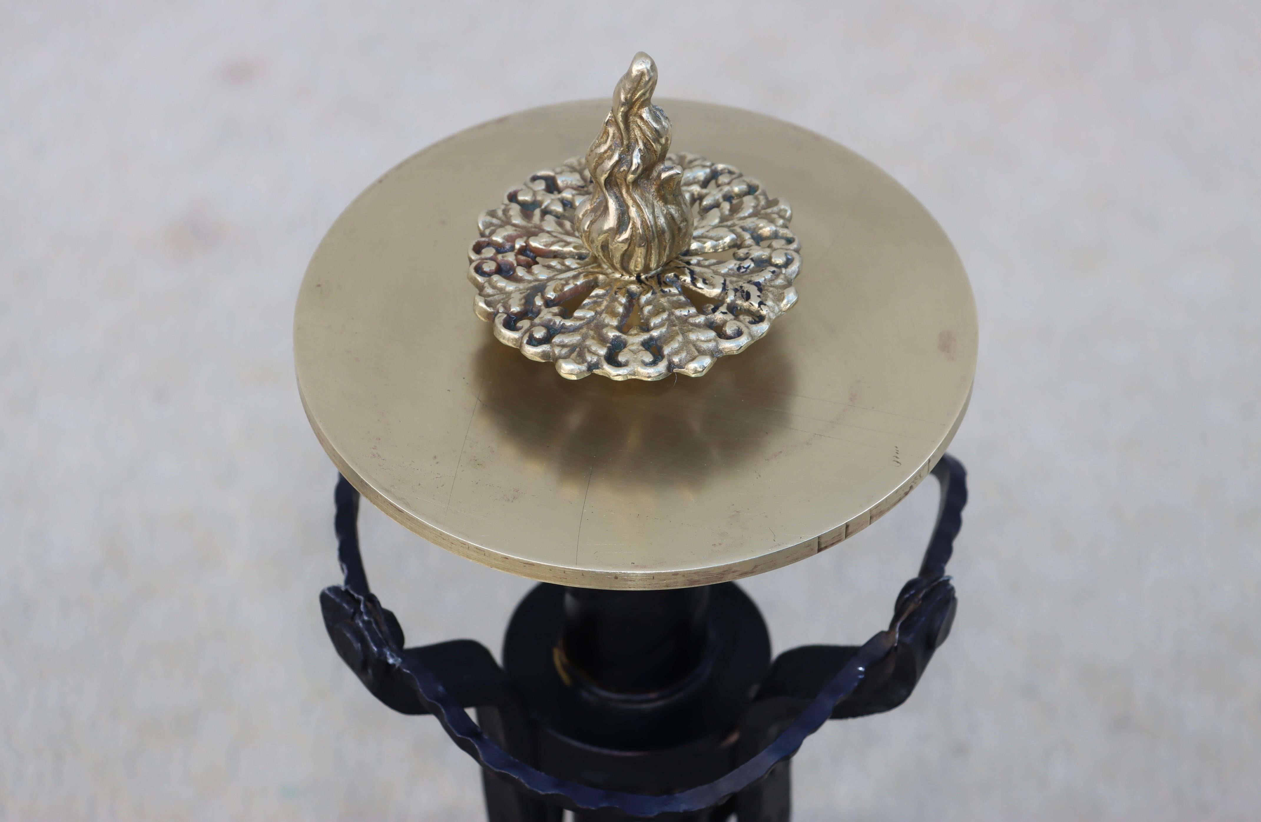 Tables d'appoint en laiton et fer, style baroque, années 1970 en vente 12