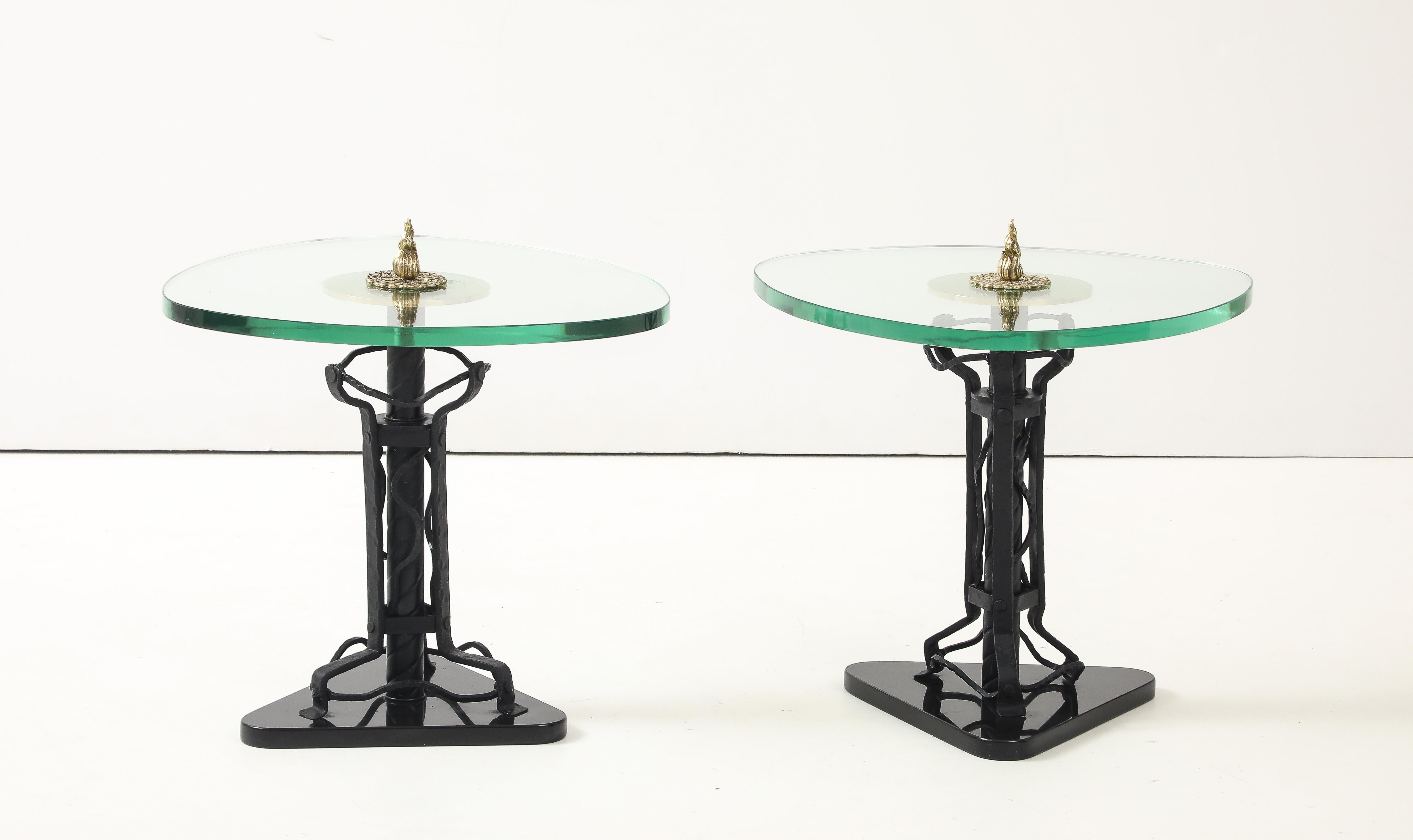 Américain Tables d'appoint en laiton et fer, style baroque, années 1970 en vente