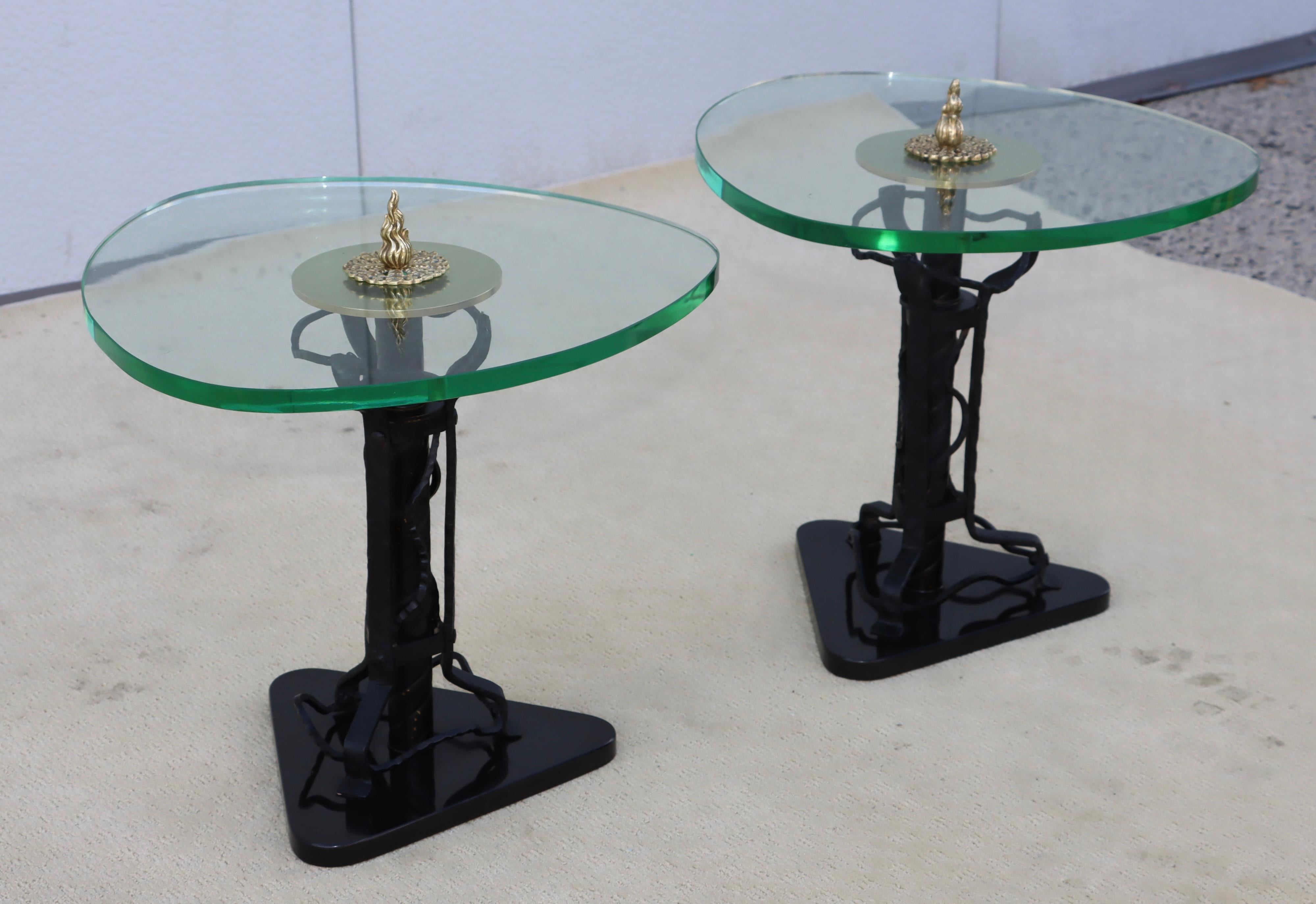 Fin du 20e siècle Tables d'appoint en laiton et fer, style baroque, années 1970 en vente