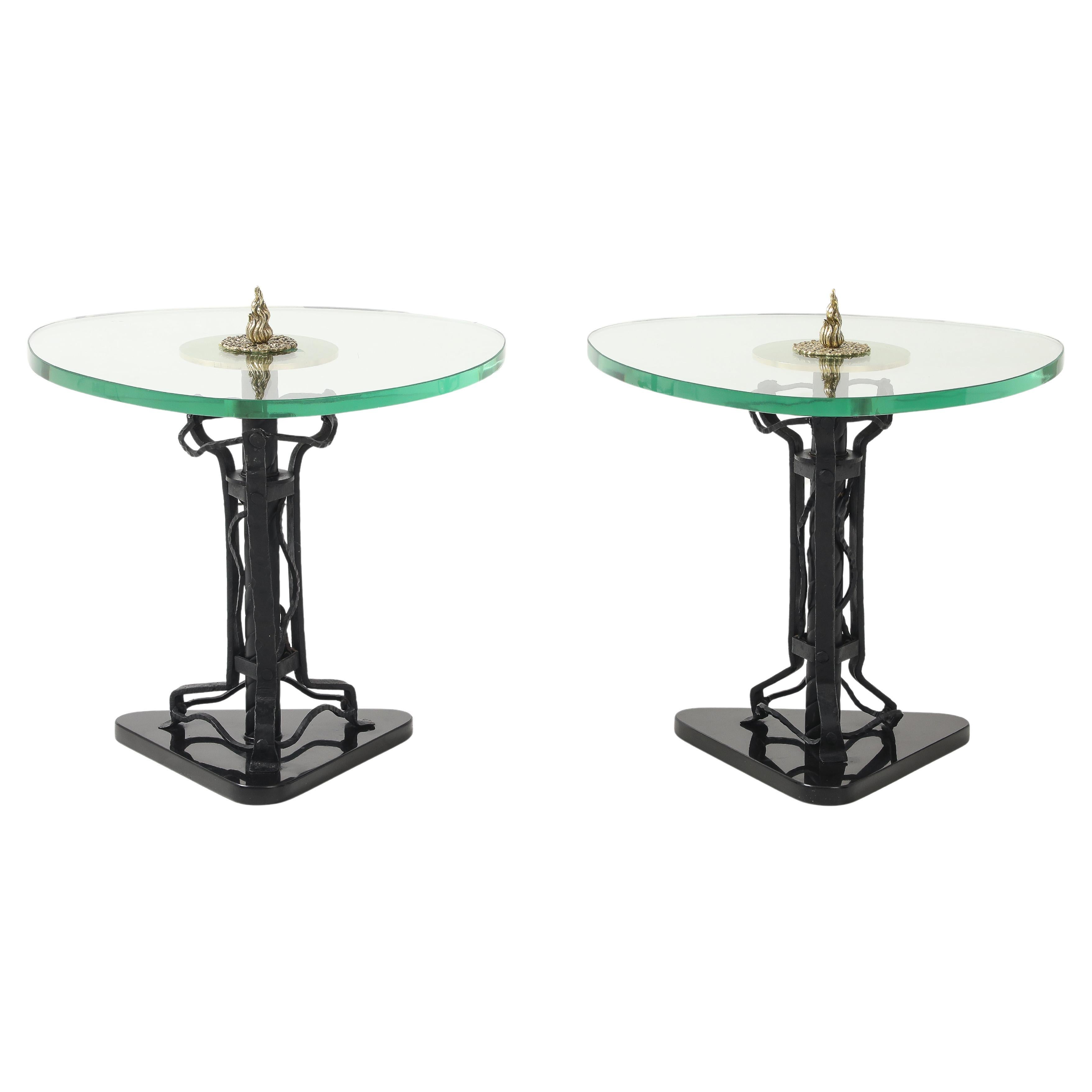 Tables d
appoint en laiton et fer, style baroque, années 1970 en vente