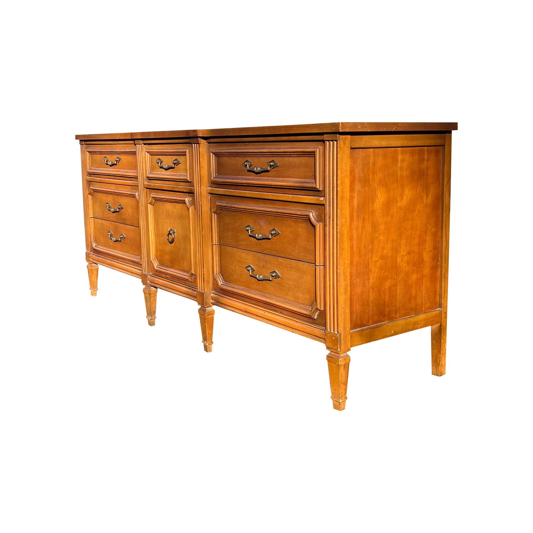 1970s Bassett Vintage Long Dresser Lowboy in French Provincial Style For Sale 1