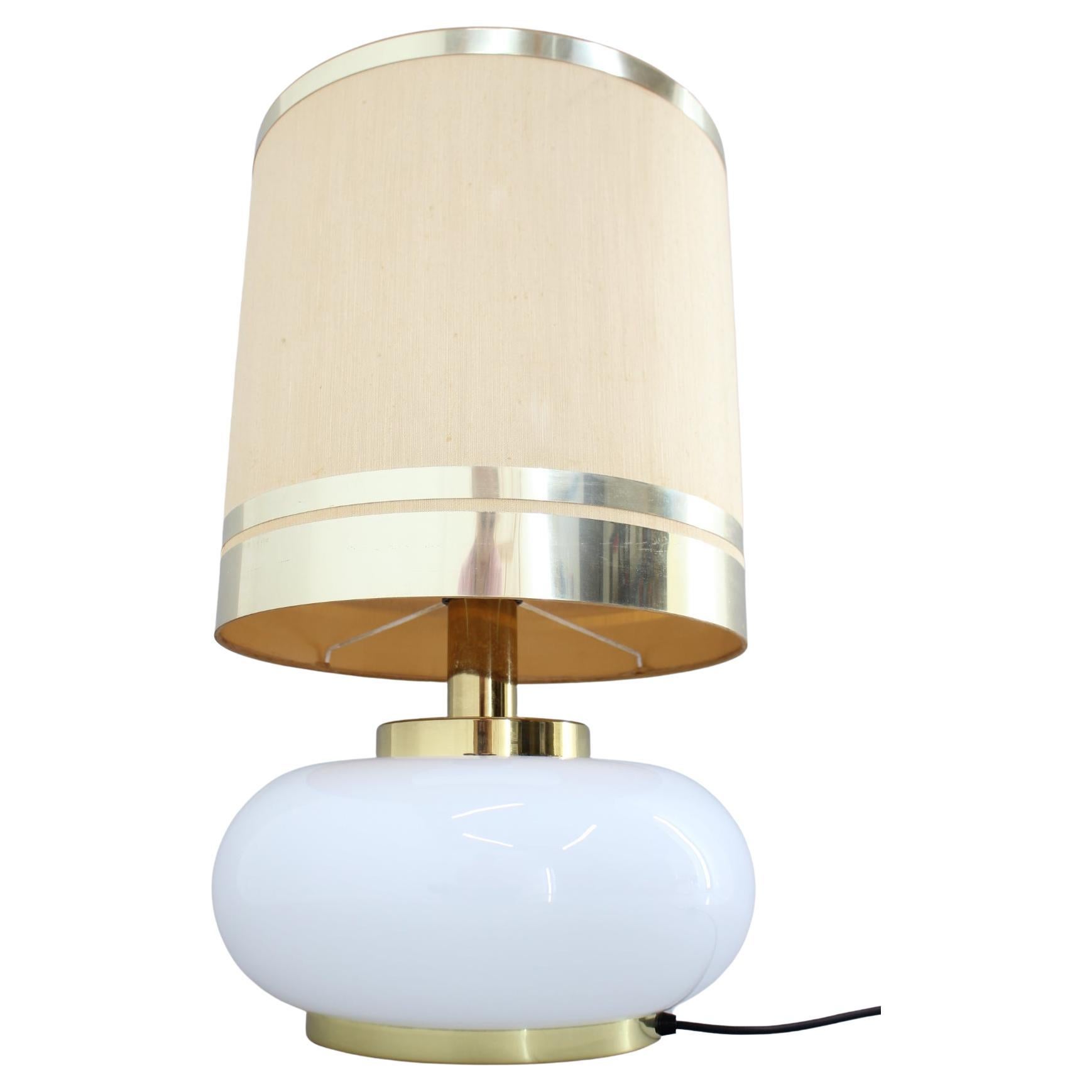 1970s Beautiful Large Glass and Brass Table Lamp, Italy For Sale